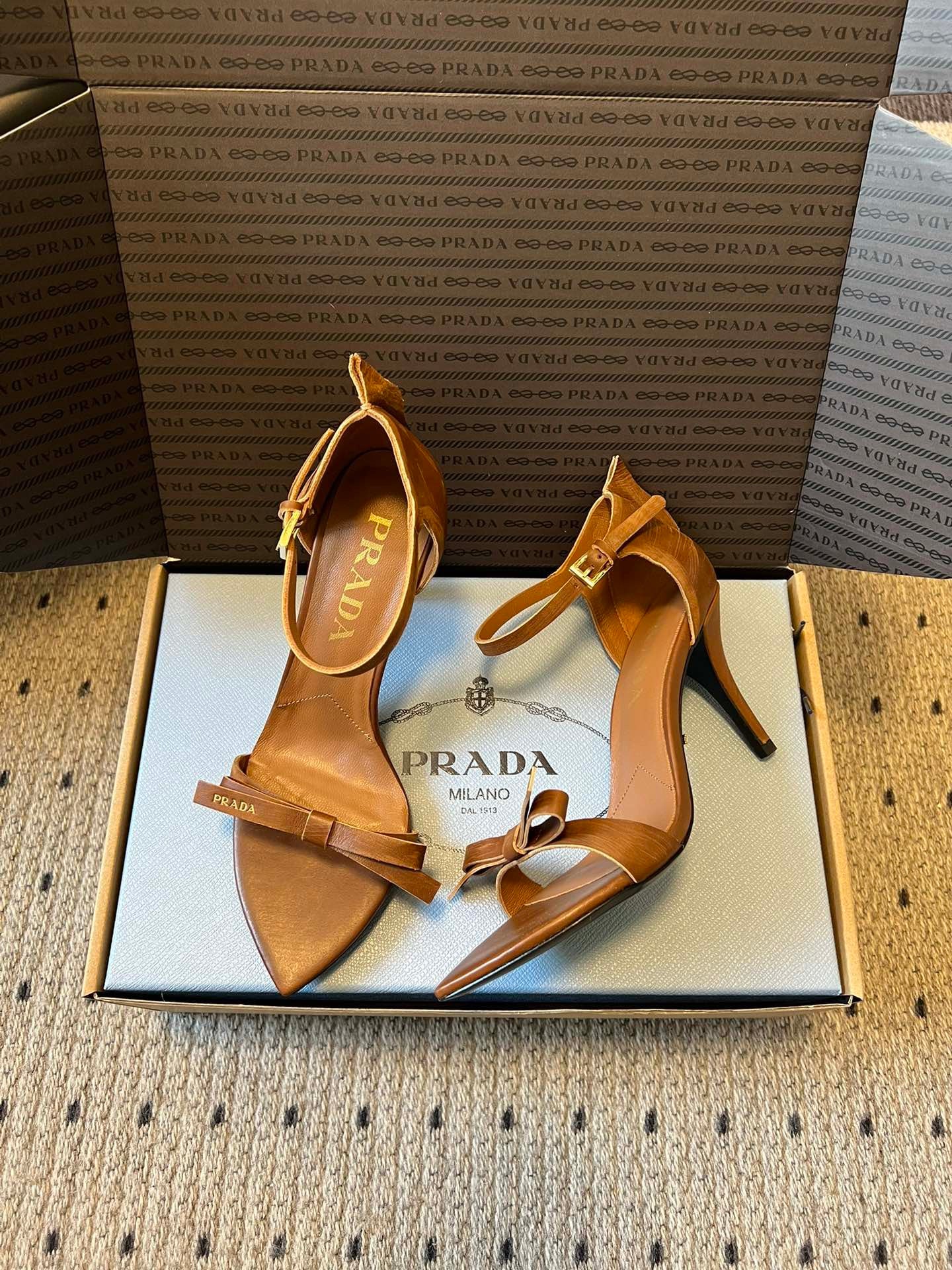 PD HEELS