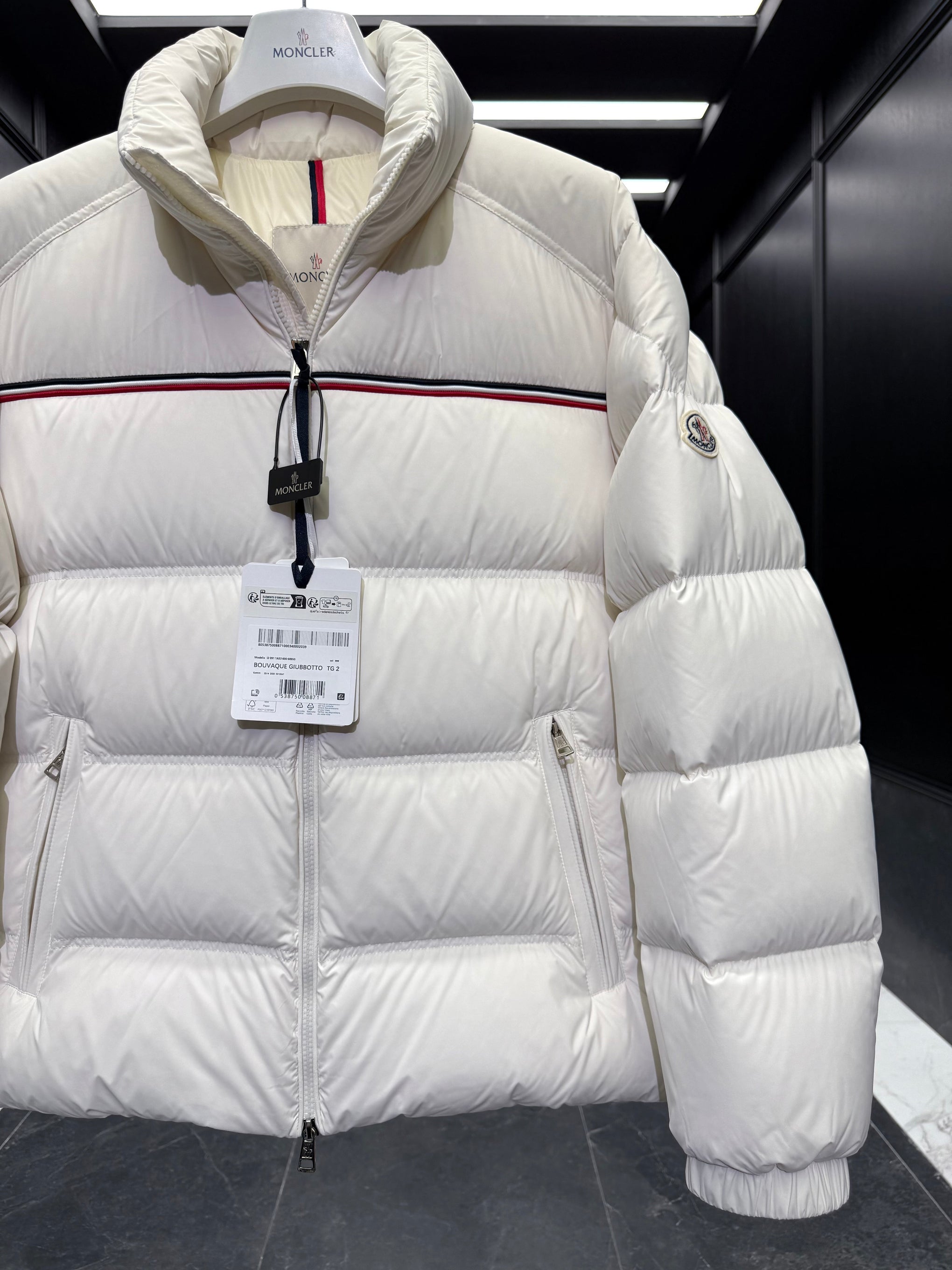 MONC BOUVAQUE JACKET