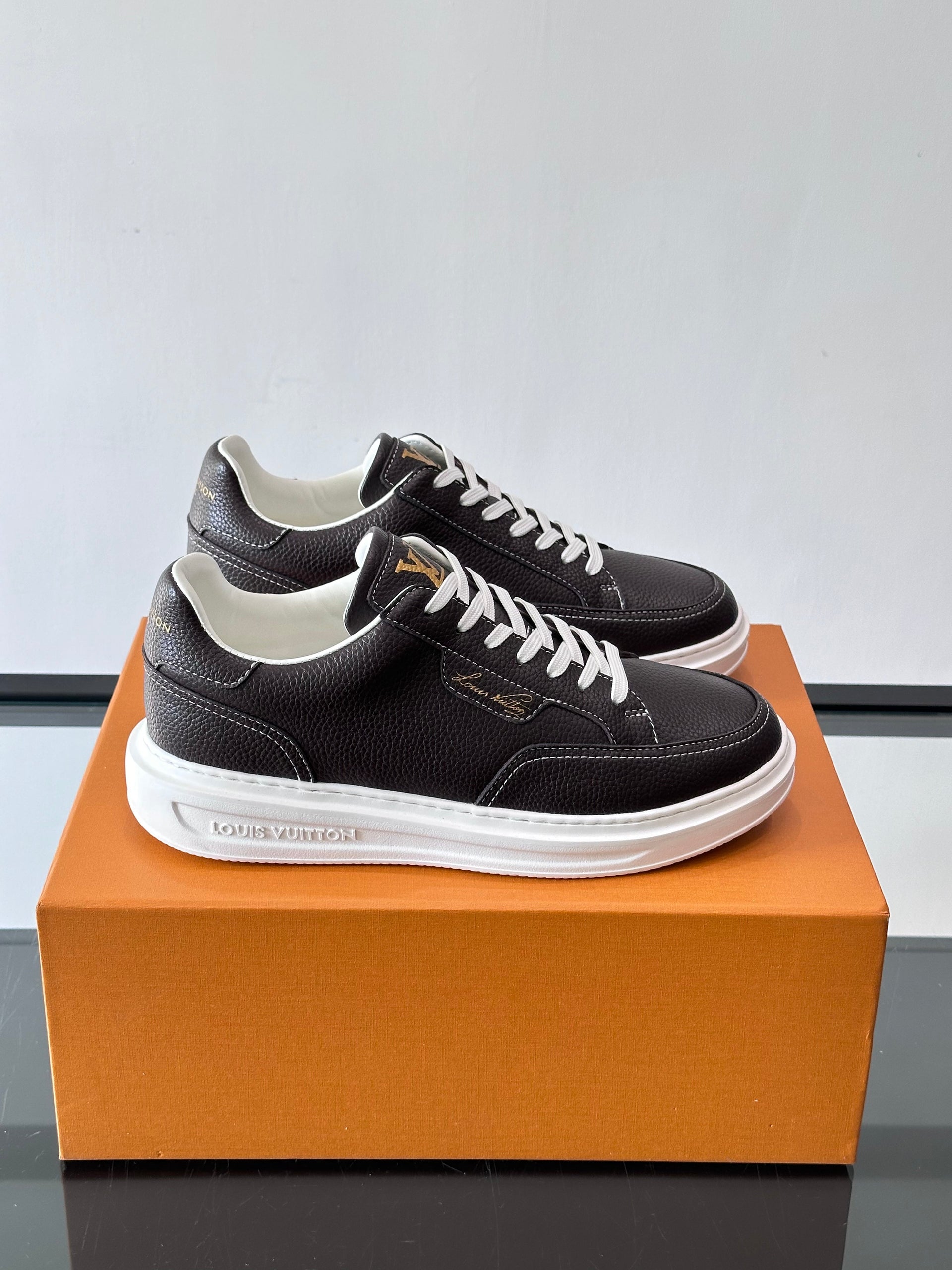 LOU BEVERLY HILLS SNEAKERS