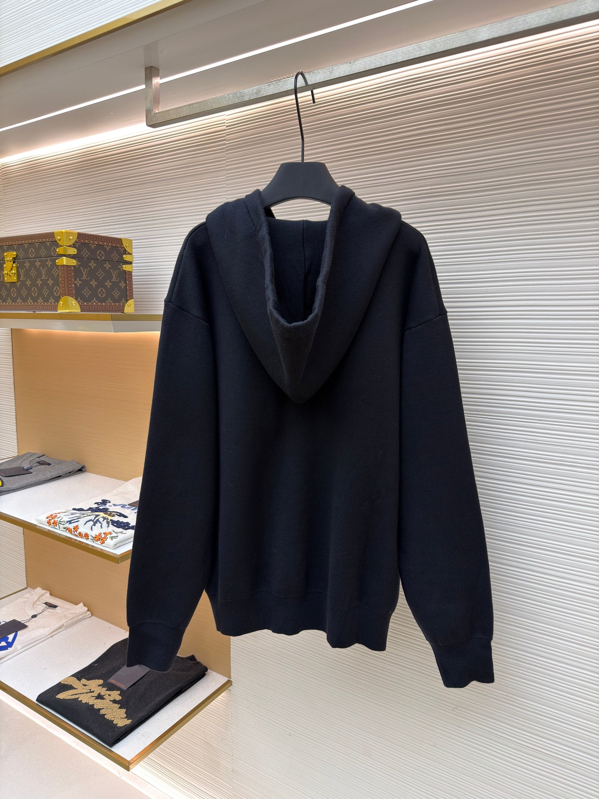 LOEW ZIP HOODIE