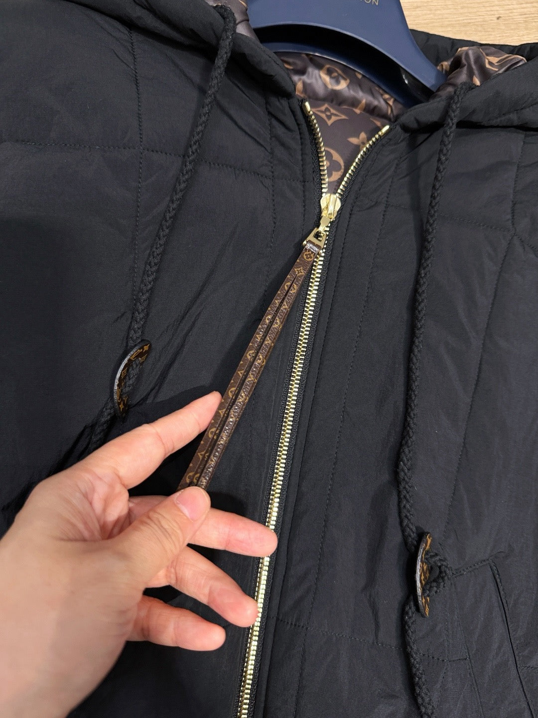 LOU JACKET