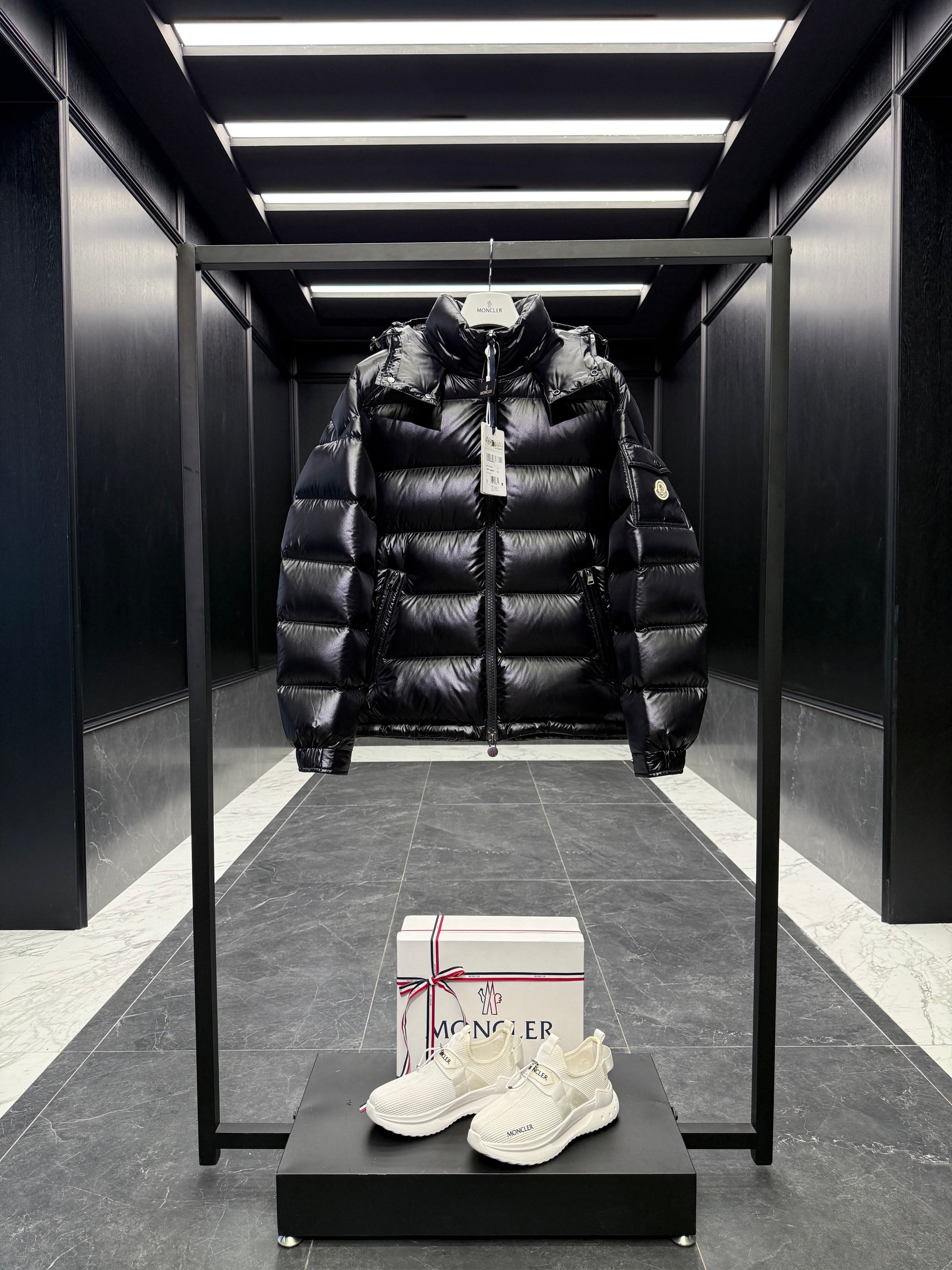 MONC MAYA JACKET