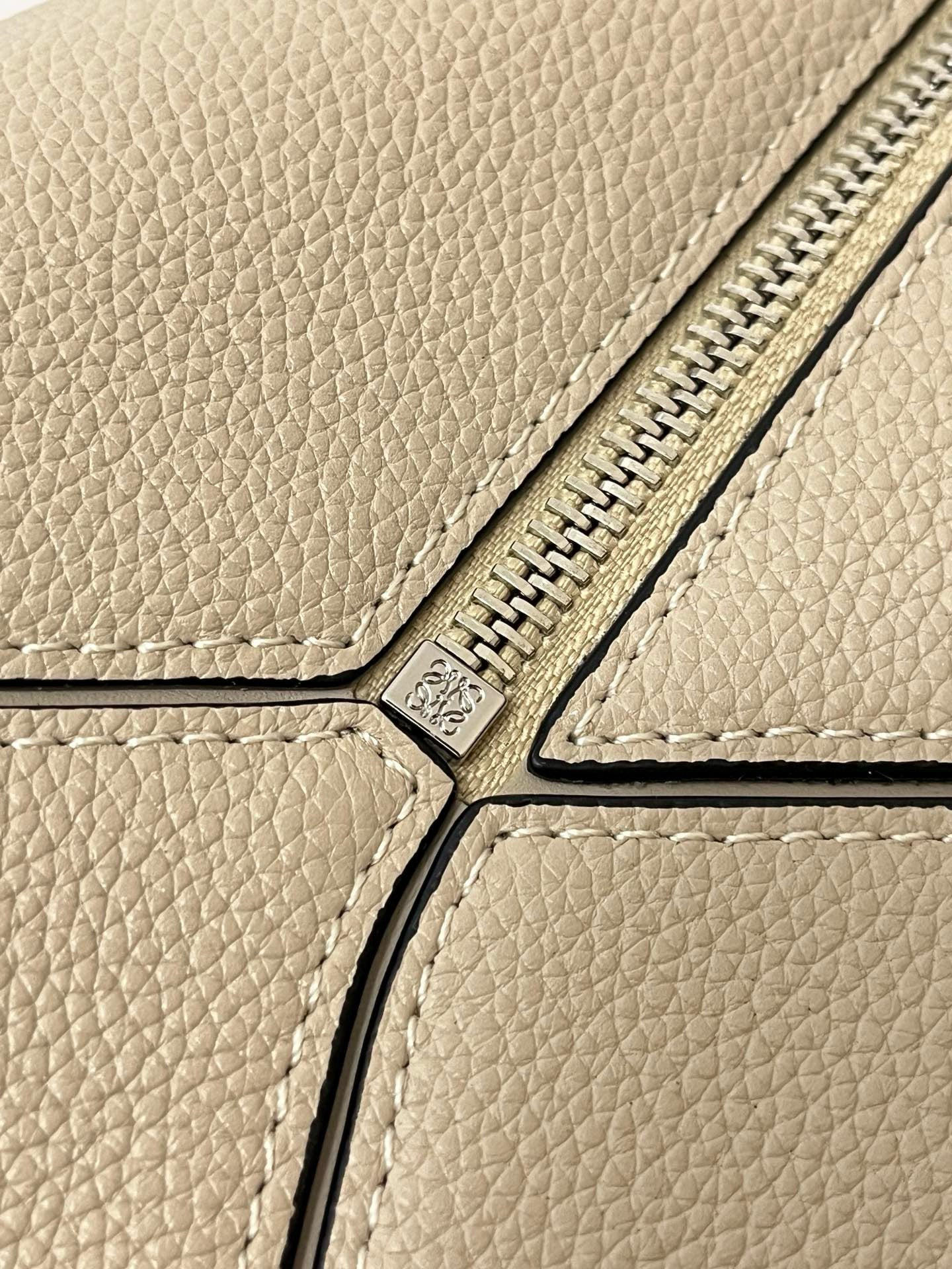 LOEW SMALL PUZZLE BAG