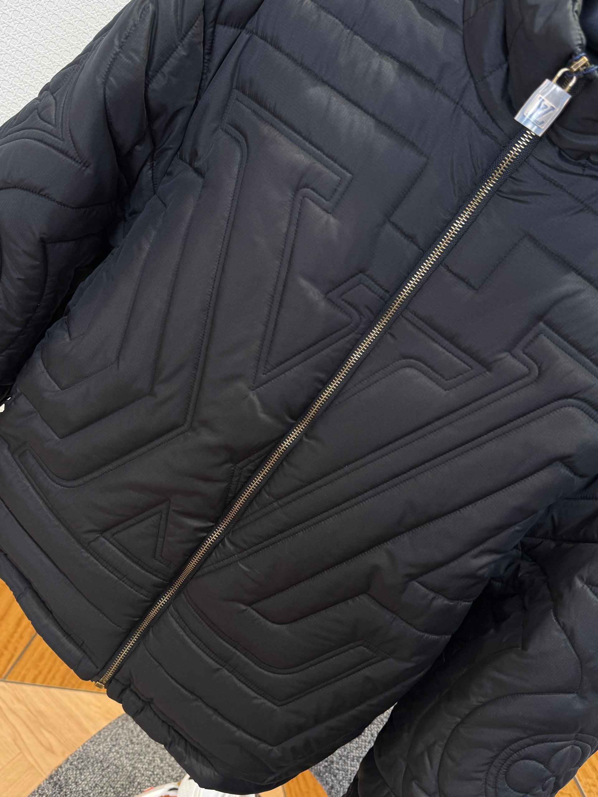 LOU JACKET