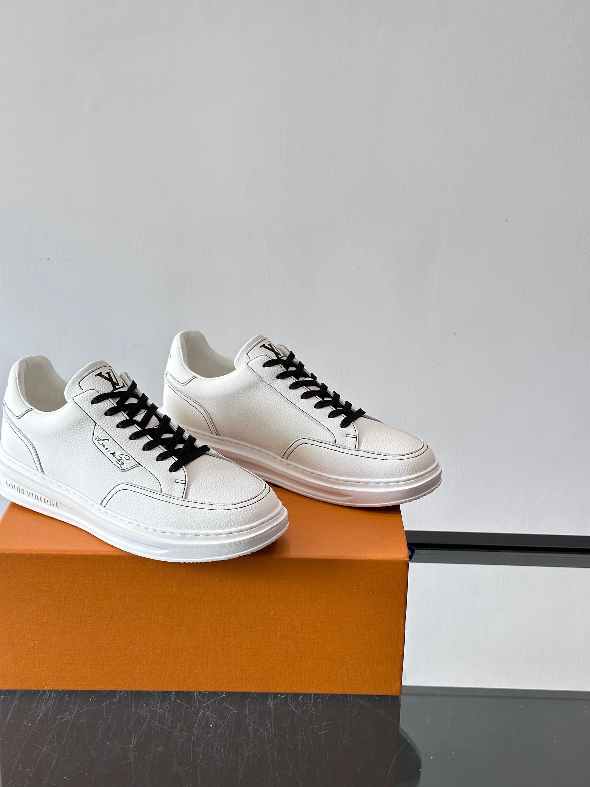 LOU BEVERLY HILLS SNEAKERS