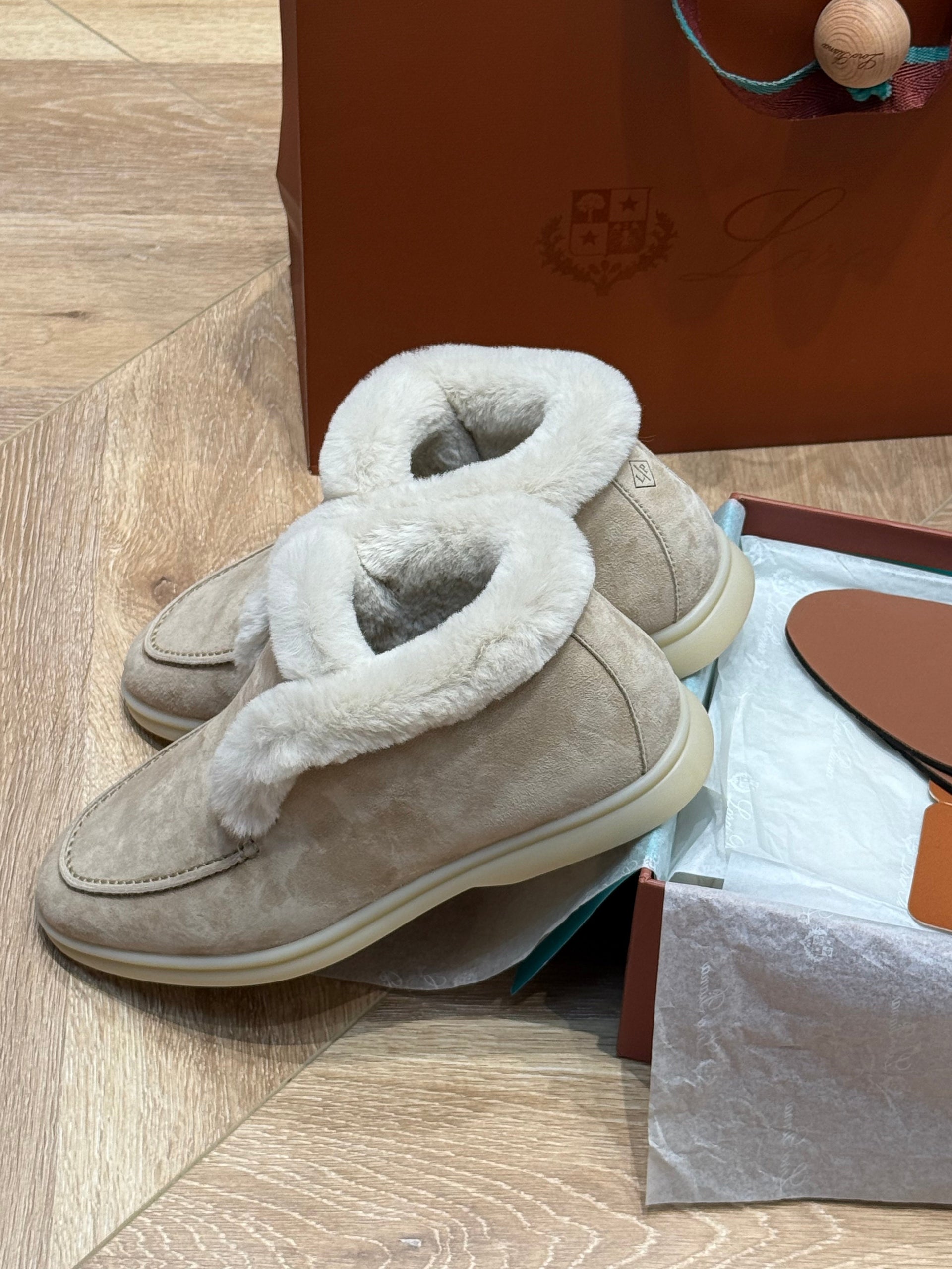 LORO P OPEN WALK BOOTS
