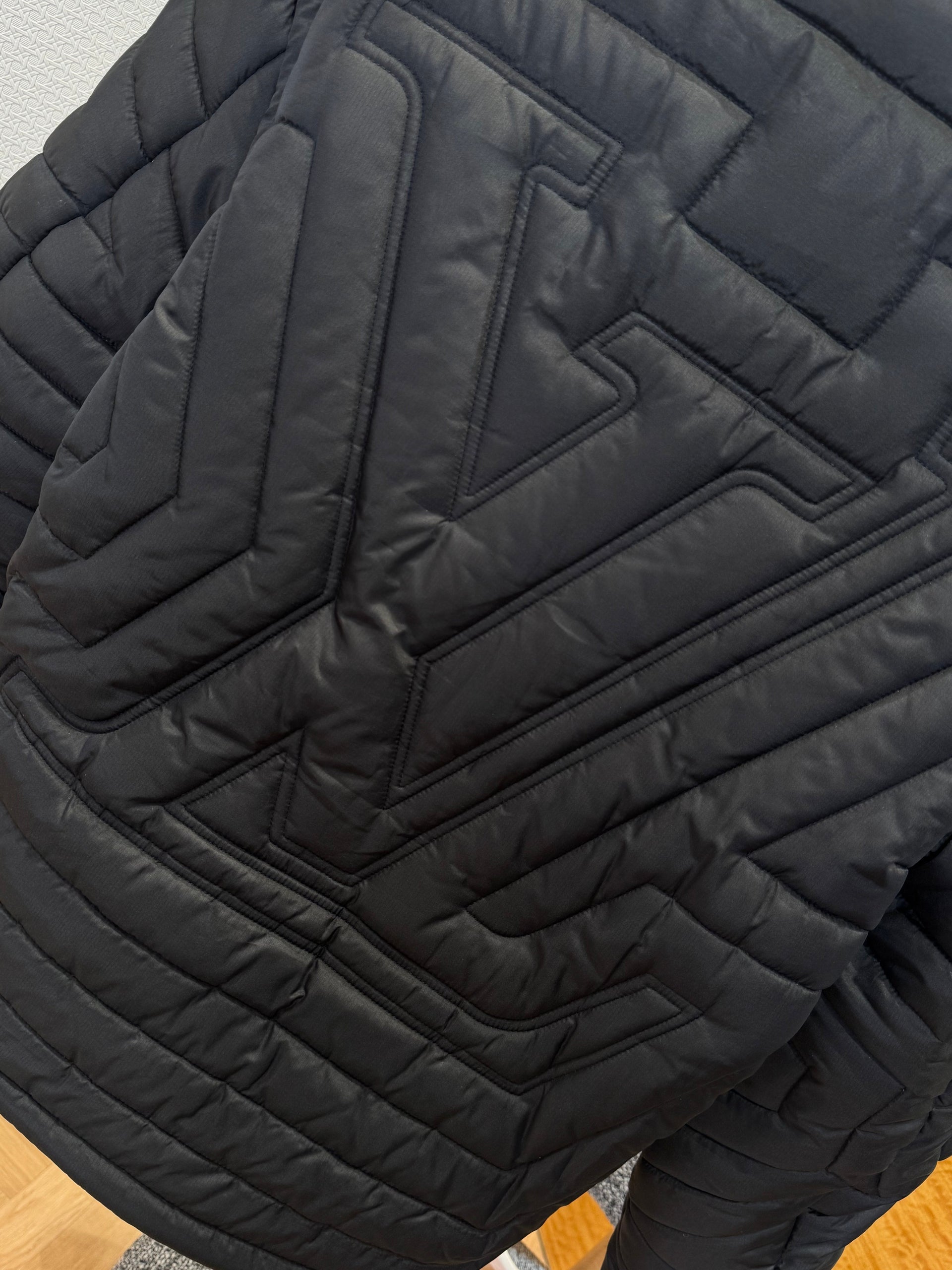 LOU JACKET