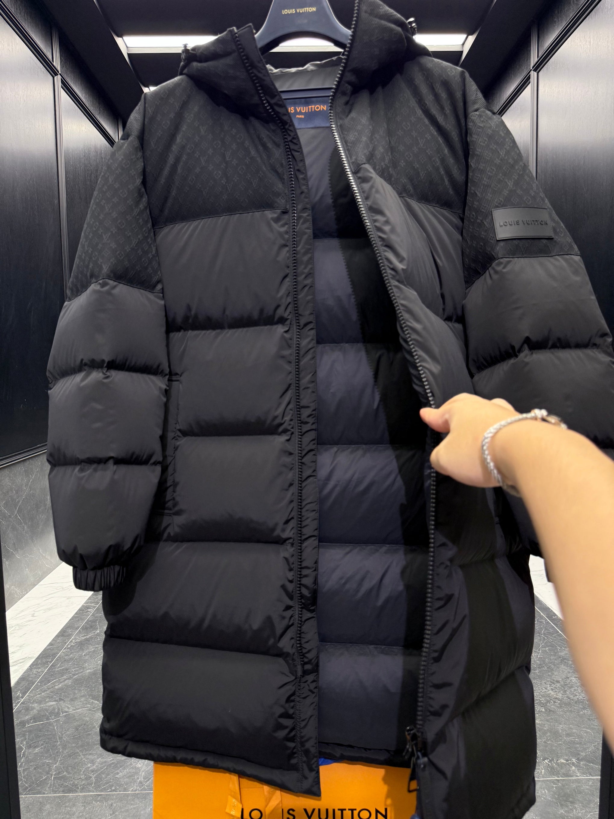 LOU COAT