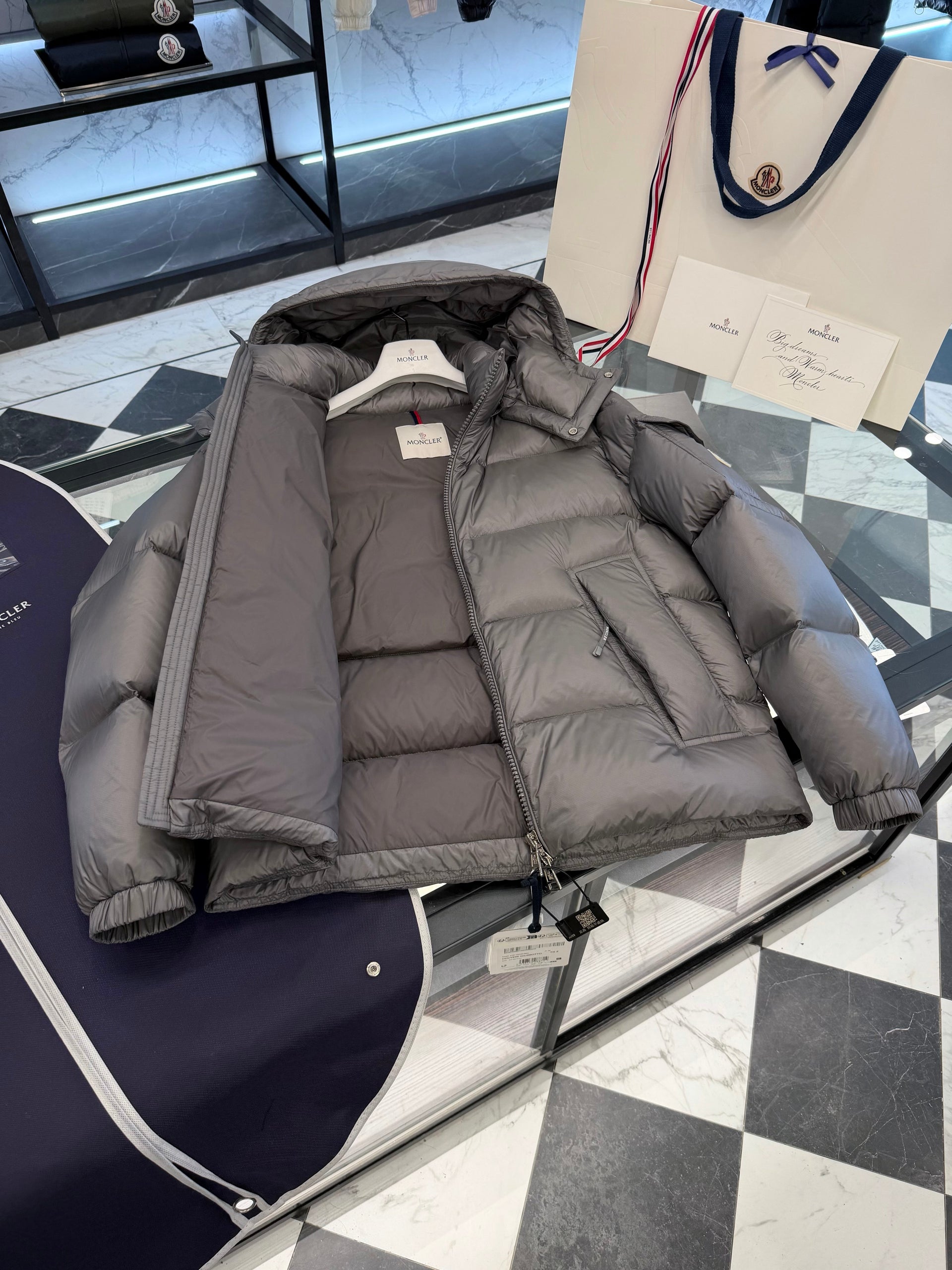 MONC COUYERE JACKET