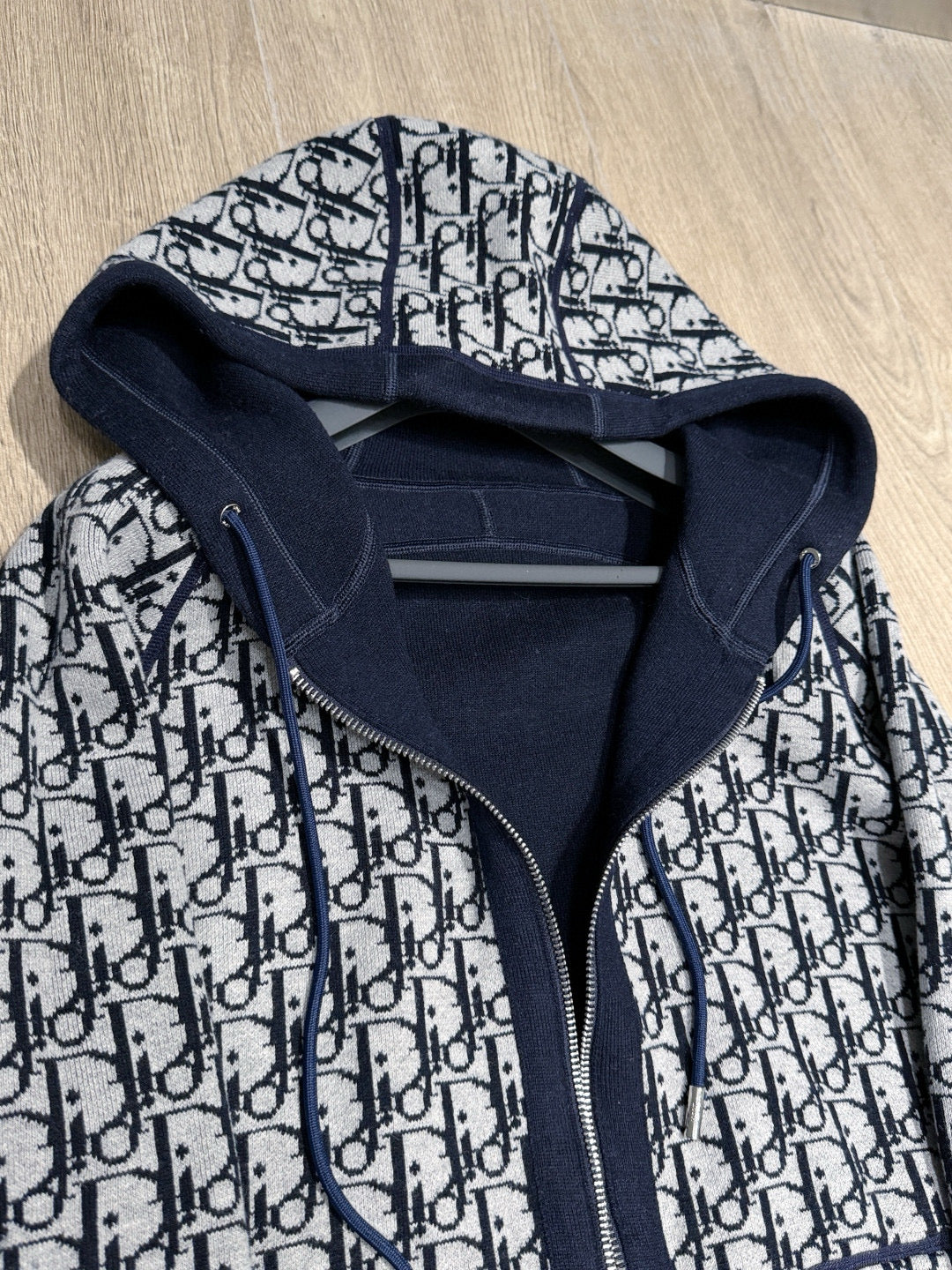 CD ZIP HOODIE