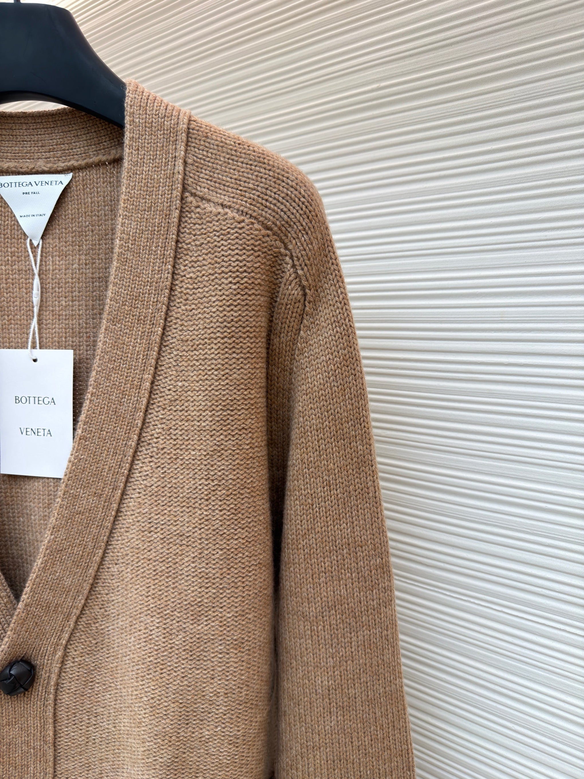 BOTT V WOOL CARDIGAN
