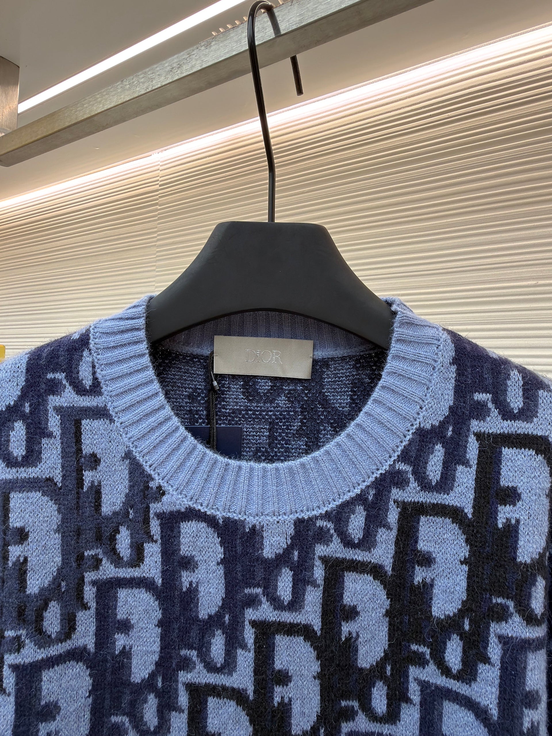 CD JUMPER