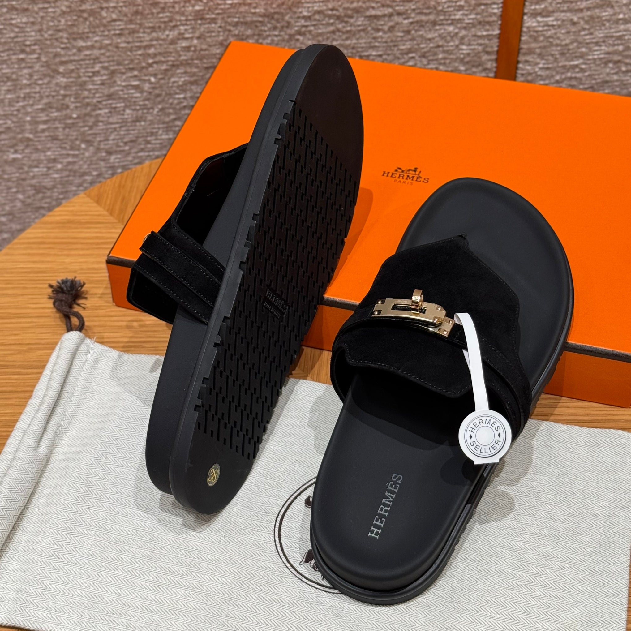HERM EMPIRE SANDALS