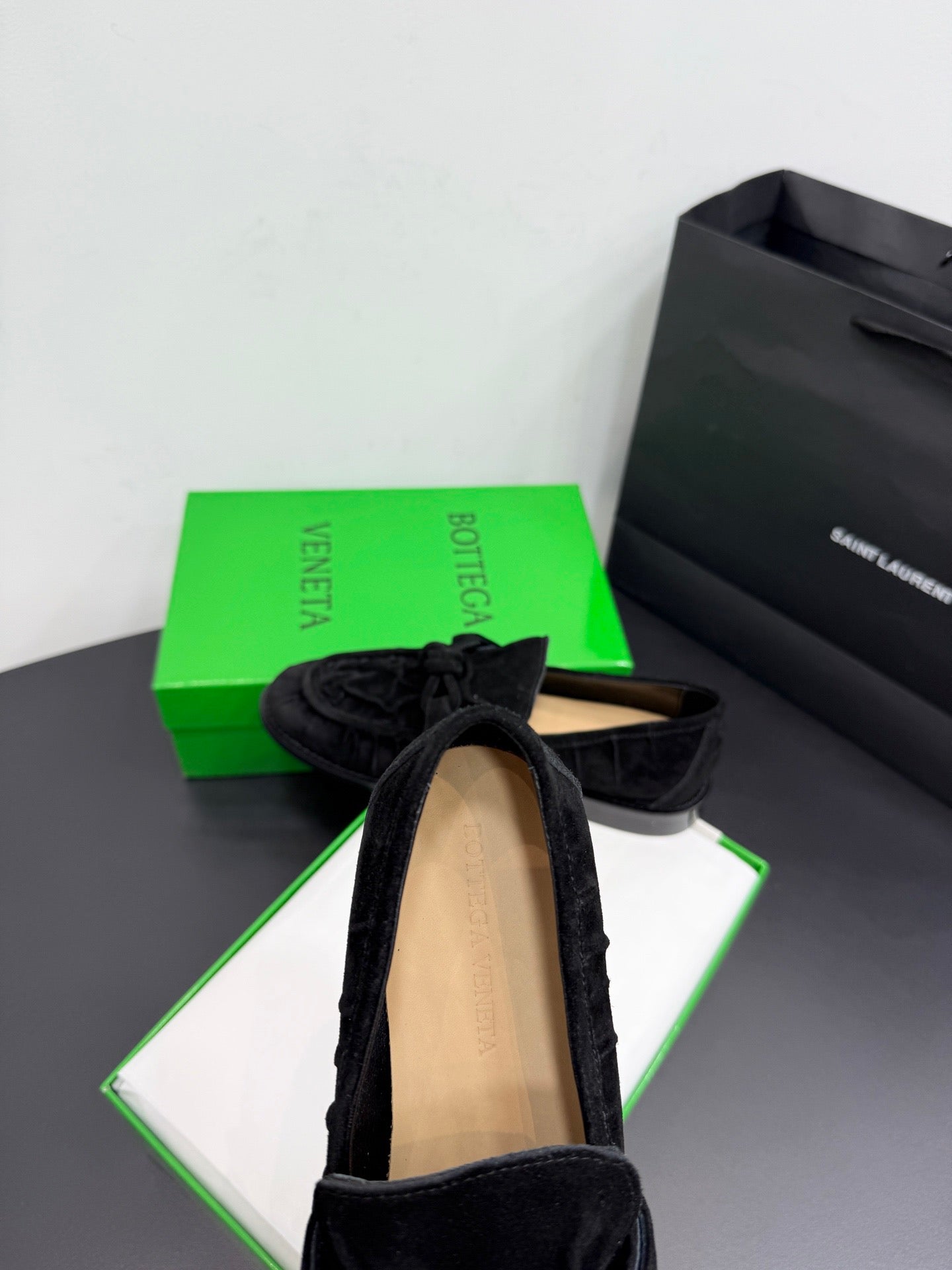 BOTT V LOAFERS