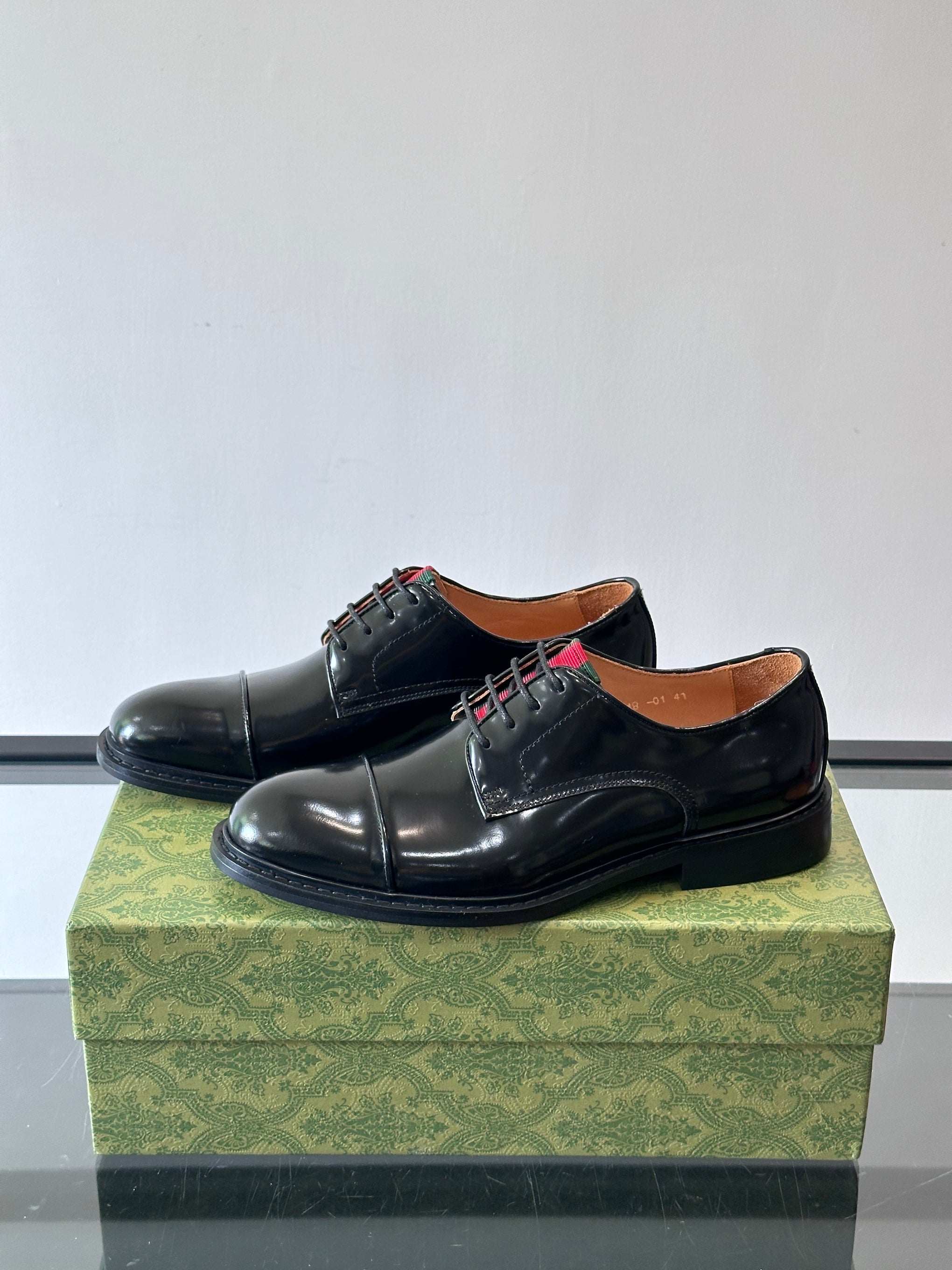 GG LACE UP SHOE