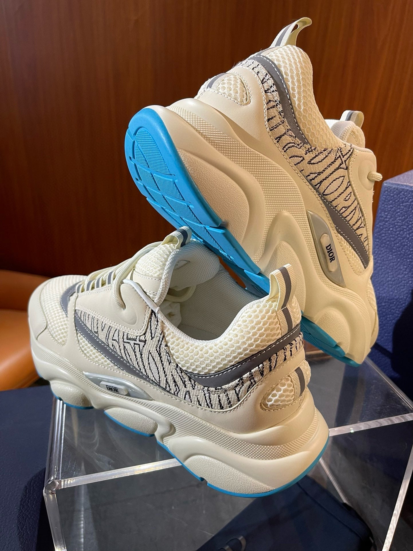 CD B22 SNEAKERS