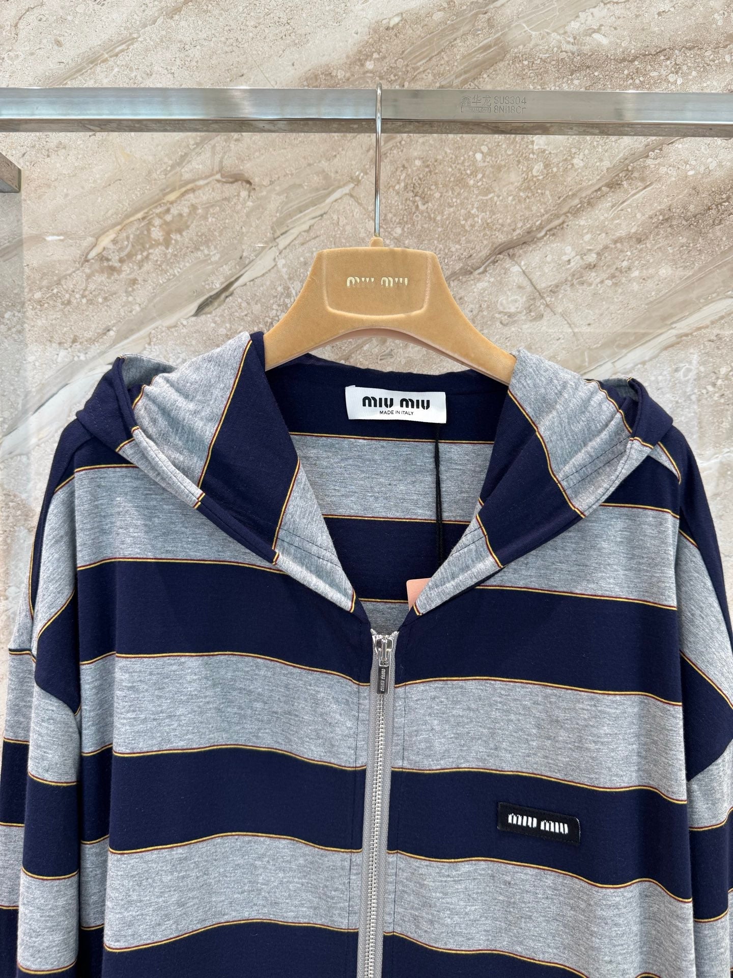 MIU M ZIP HOODIE