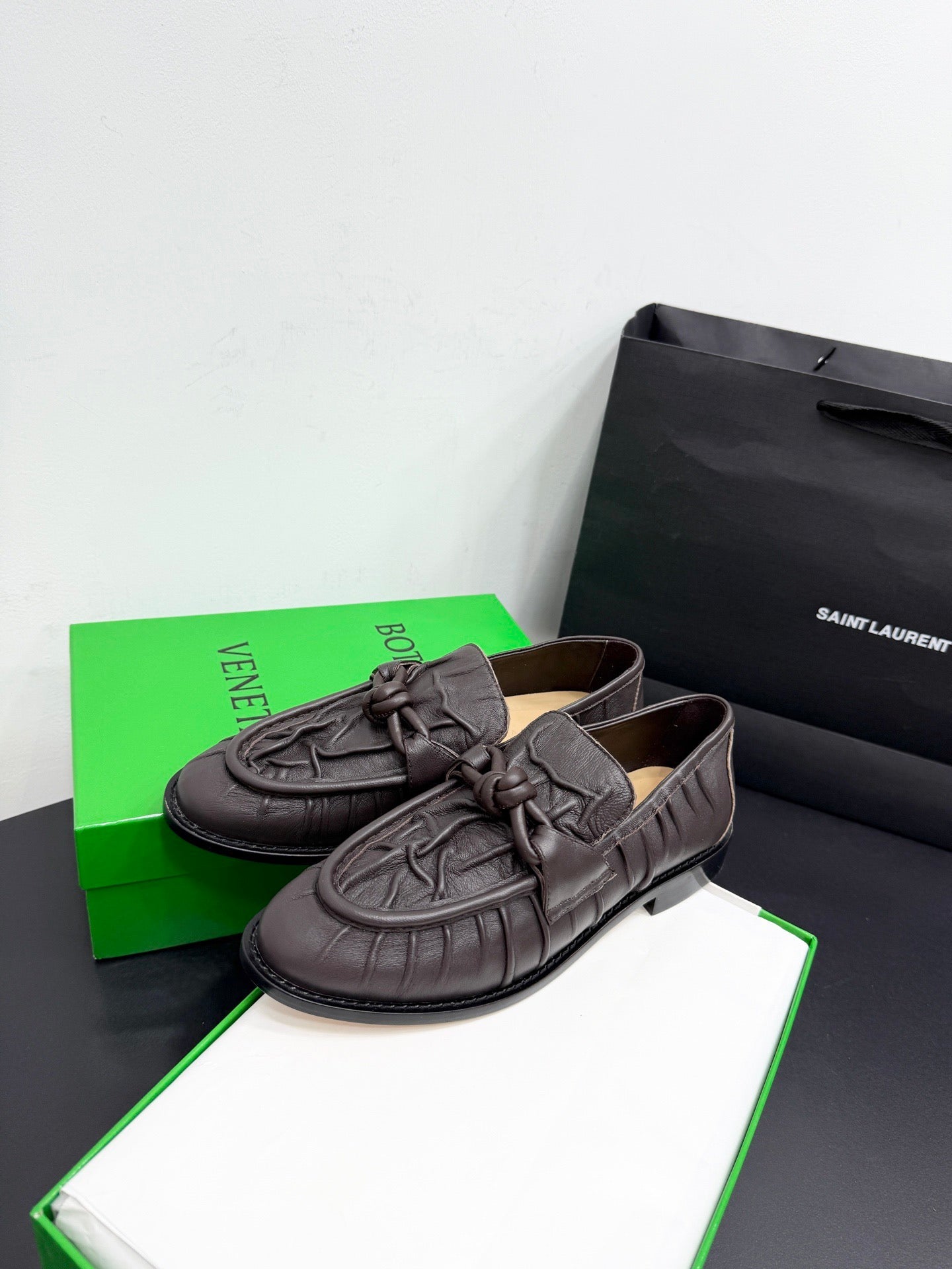 BOTT V LOAFERS