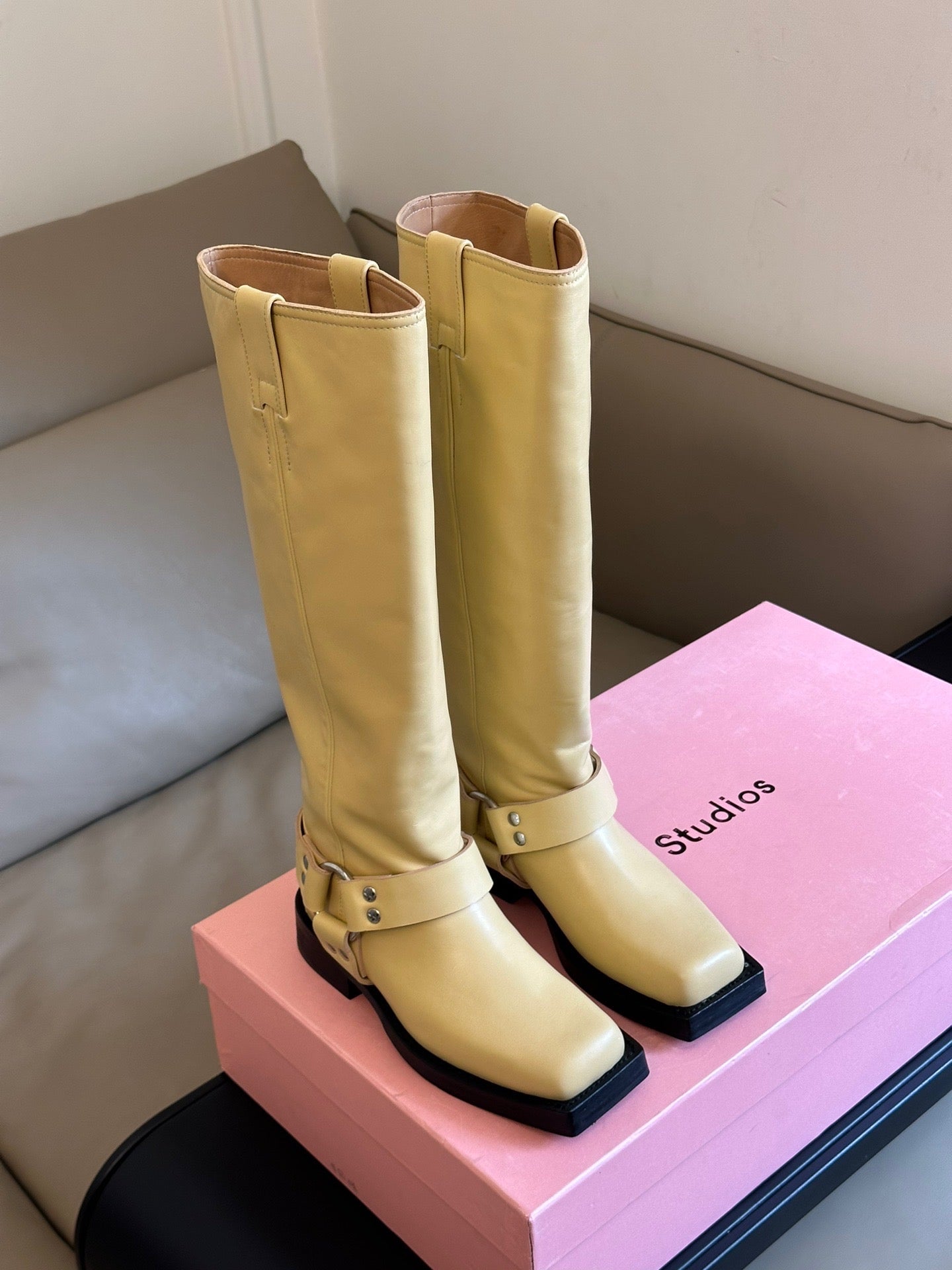 ACNE BOOTS