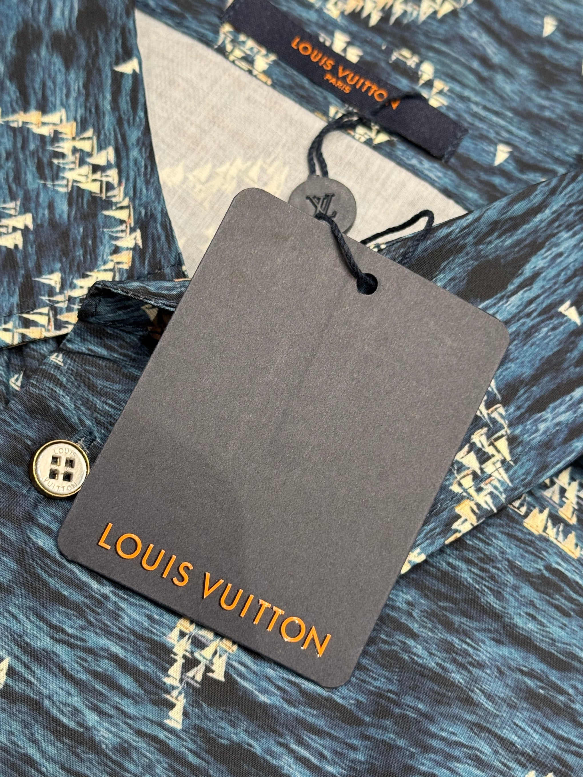 LOU SHIRT