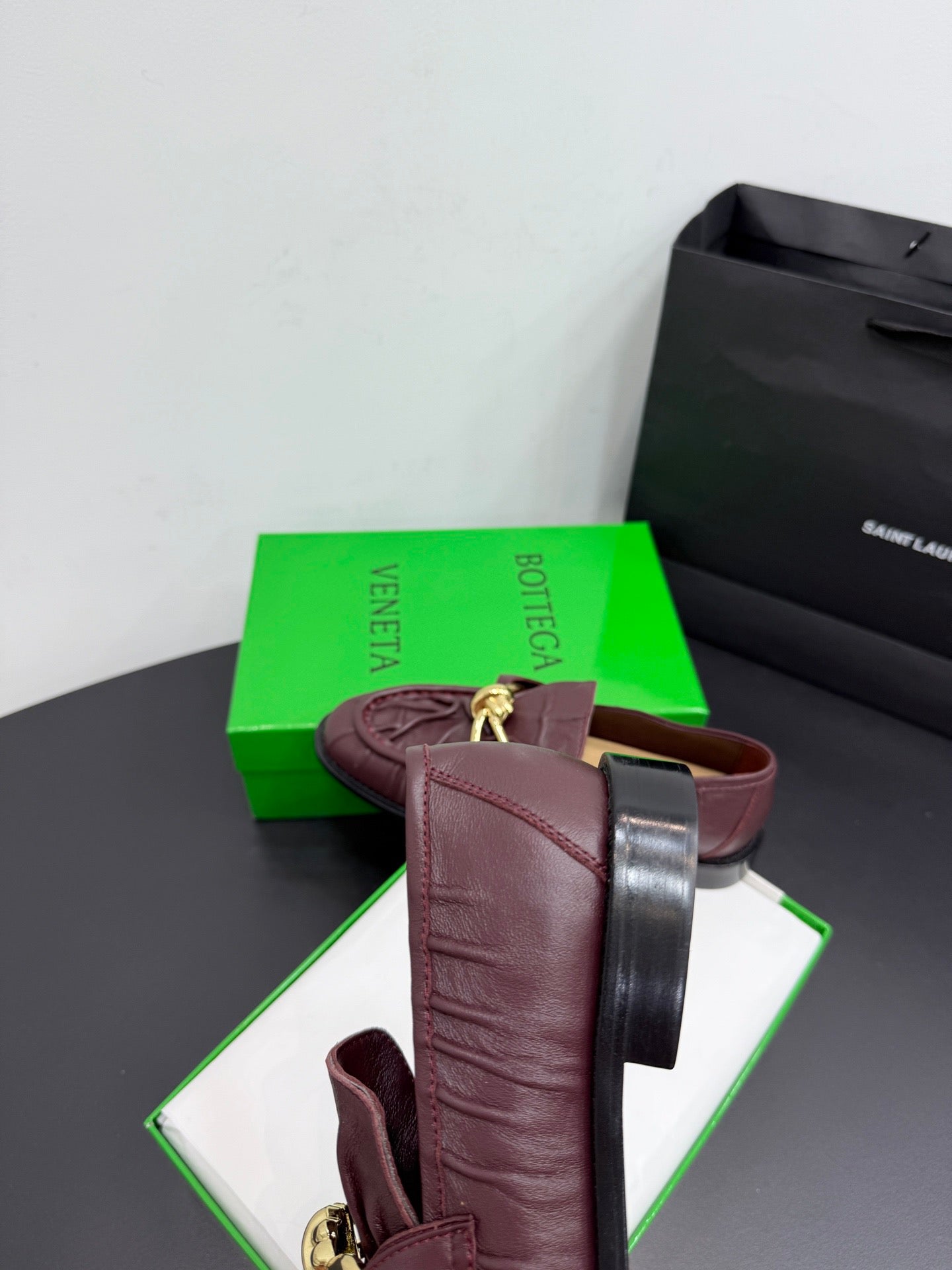BOTT V LOAFERS