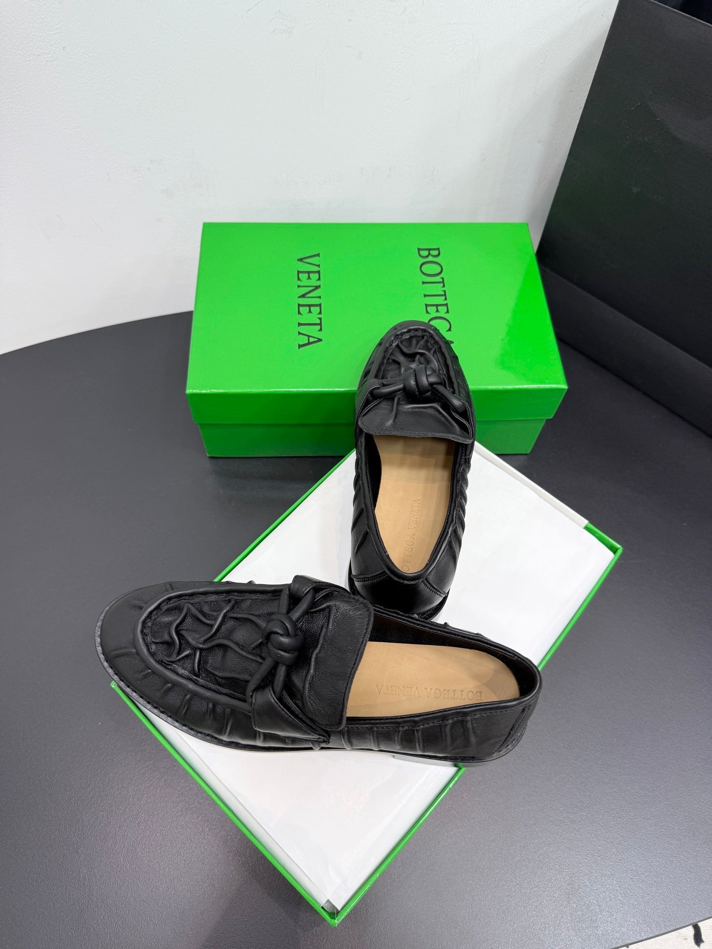 BOTT V LOAFERS