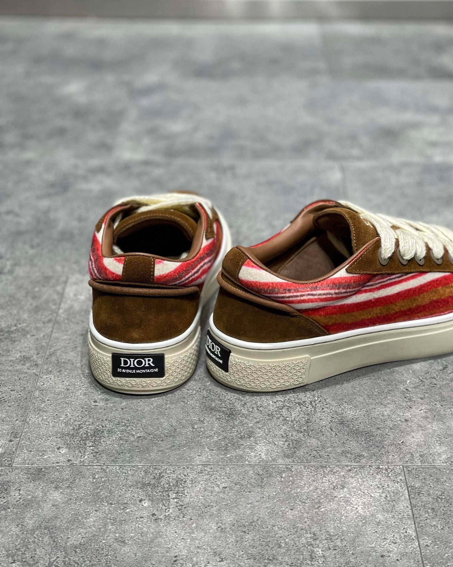 CD B33 SNEAKER