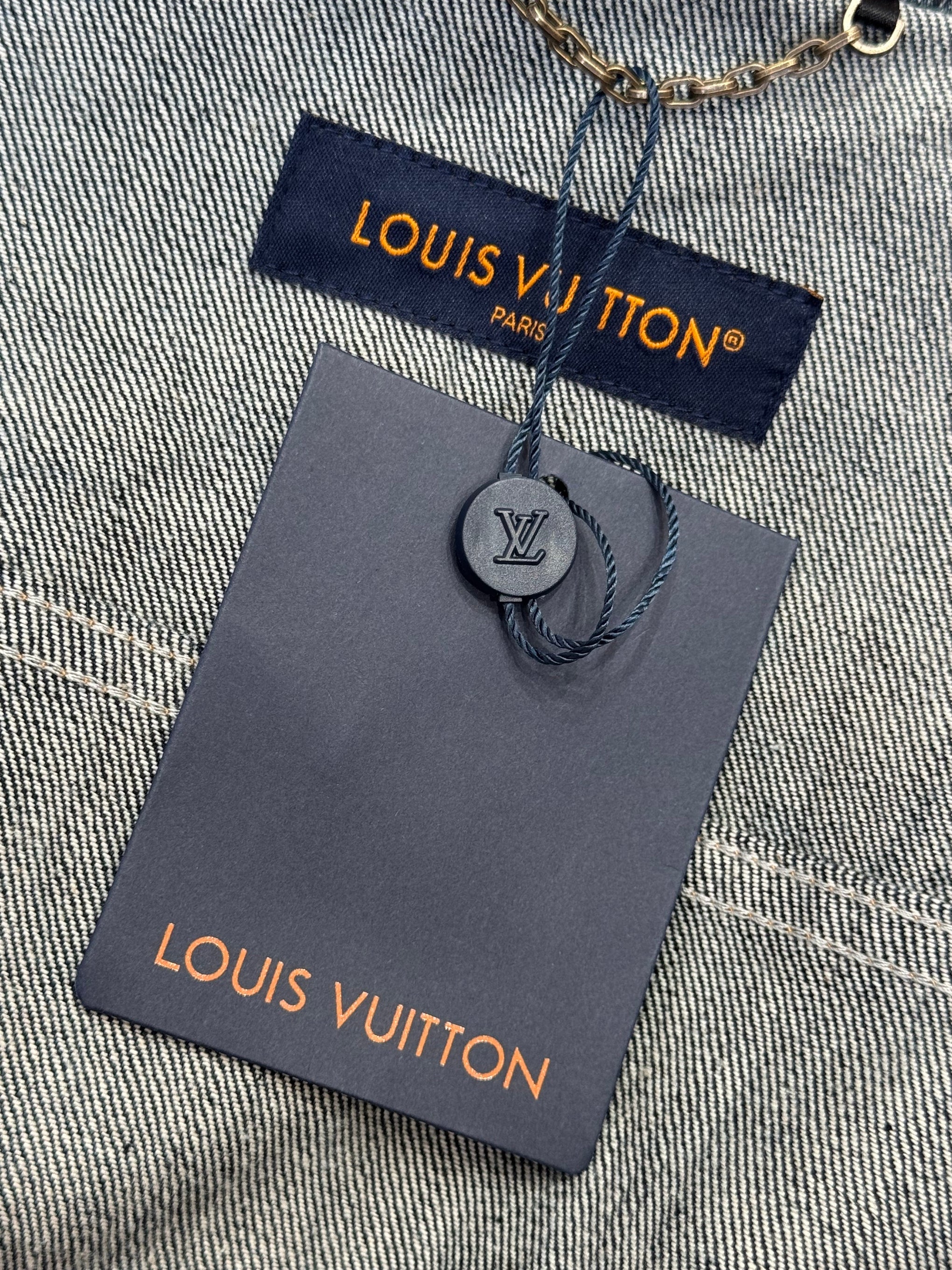 LOU SHIRT