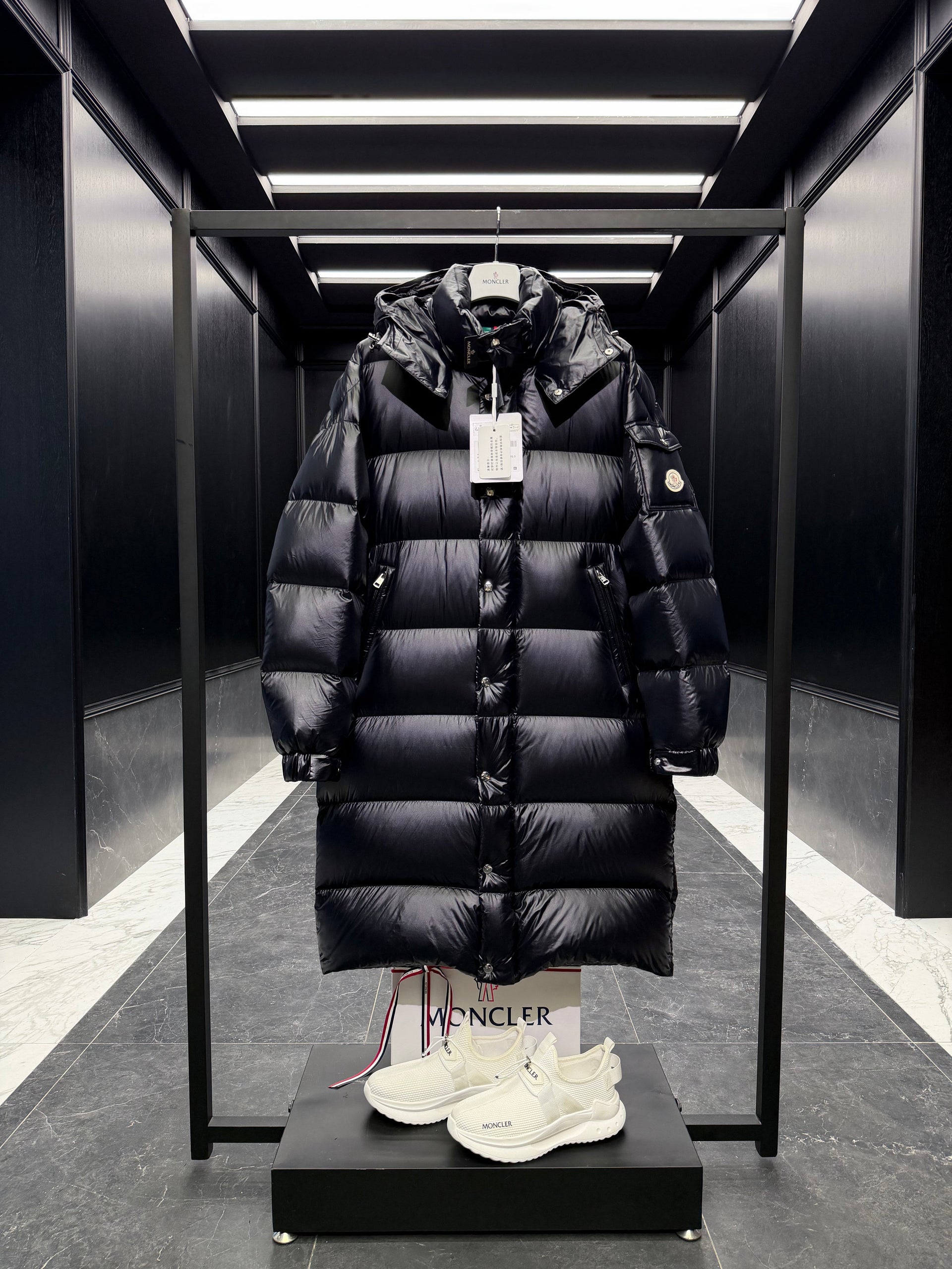 MONC HANOVERIAN COAT