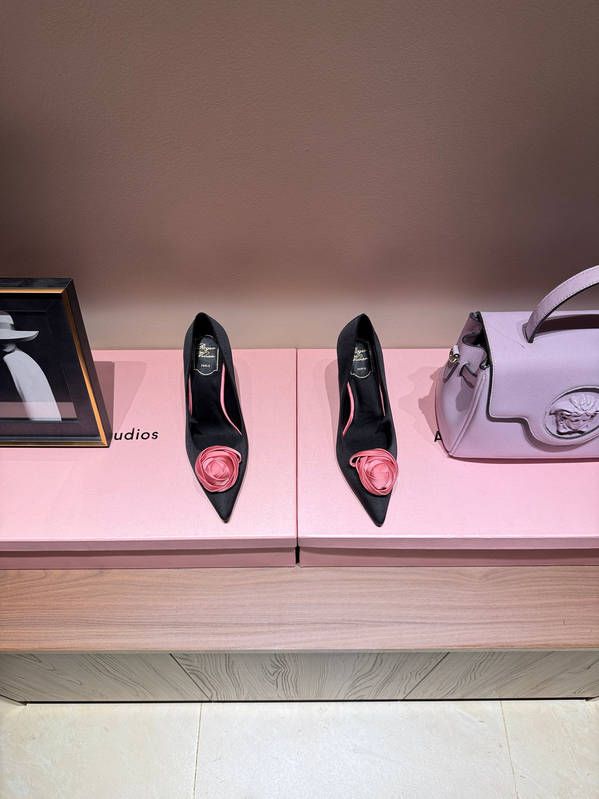 ROGER V HEELS