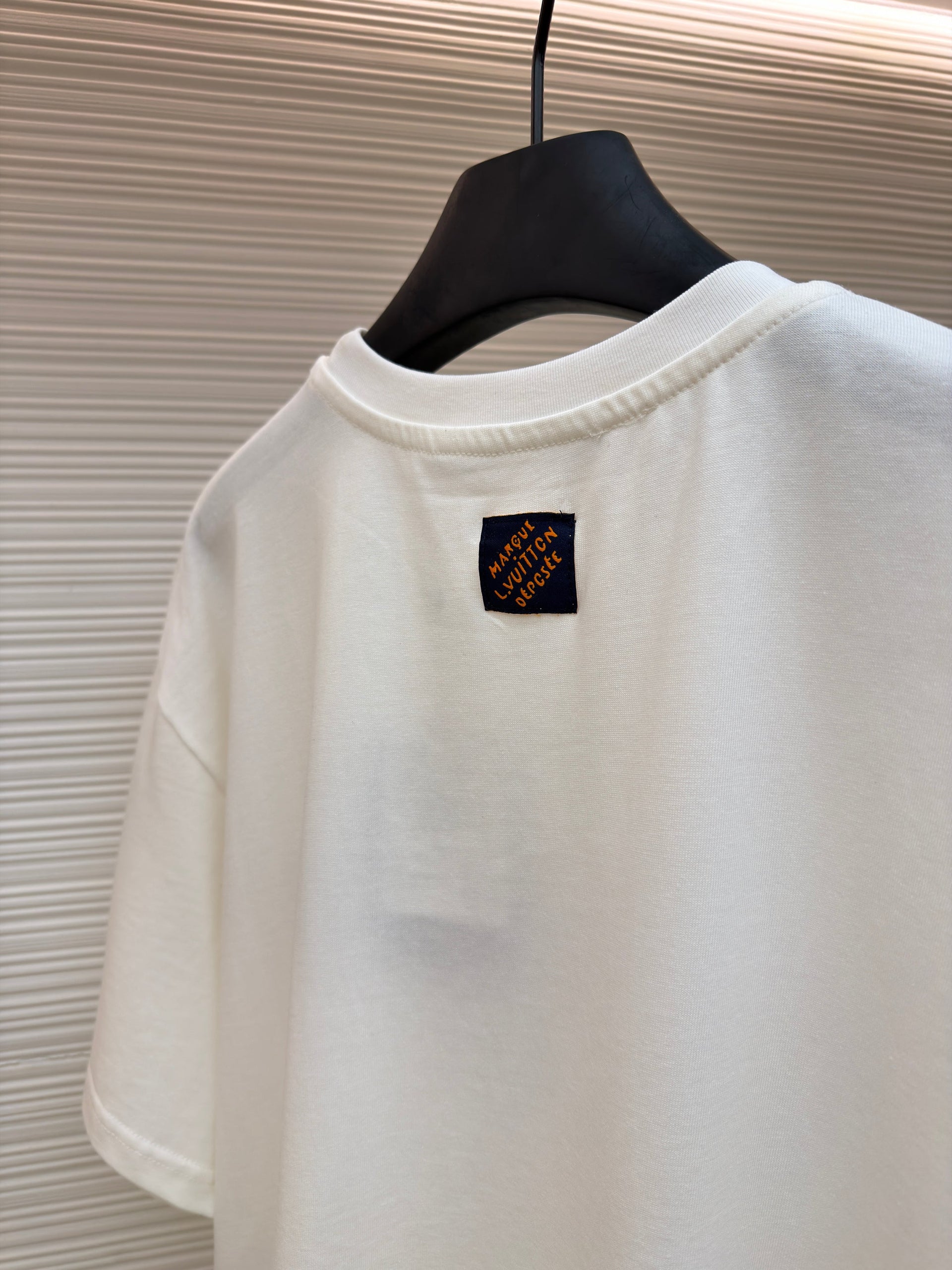 LOU T-SHIRT