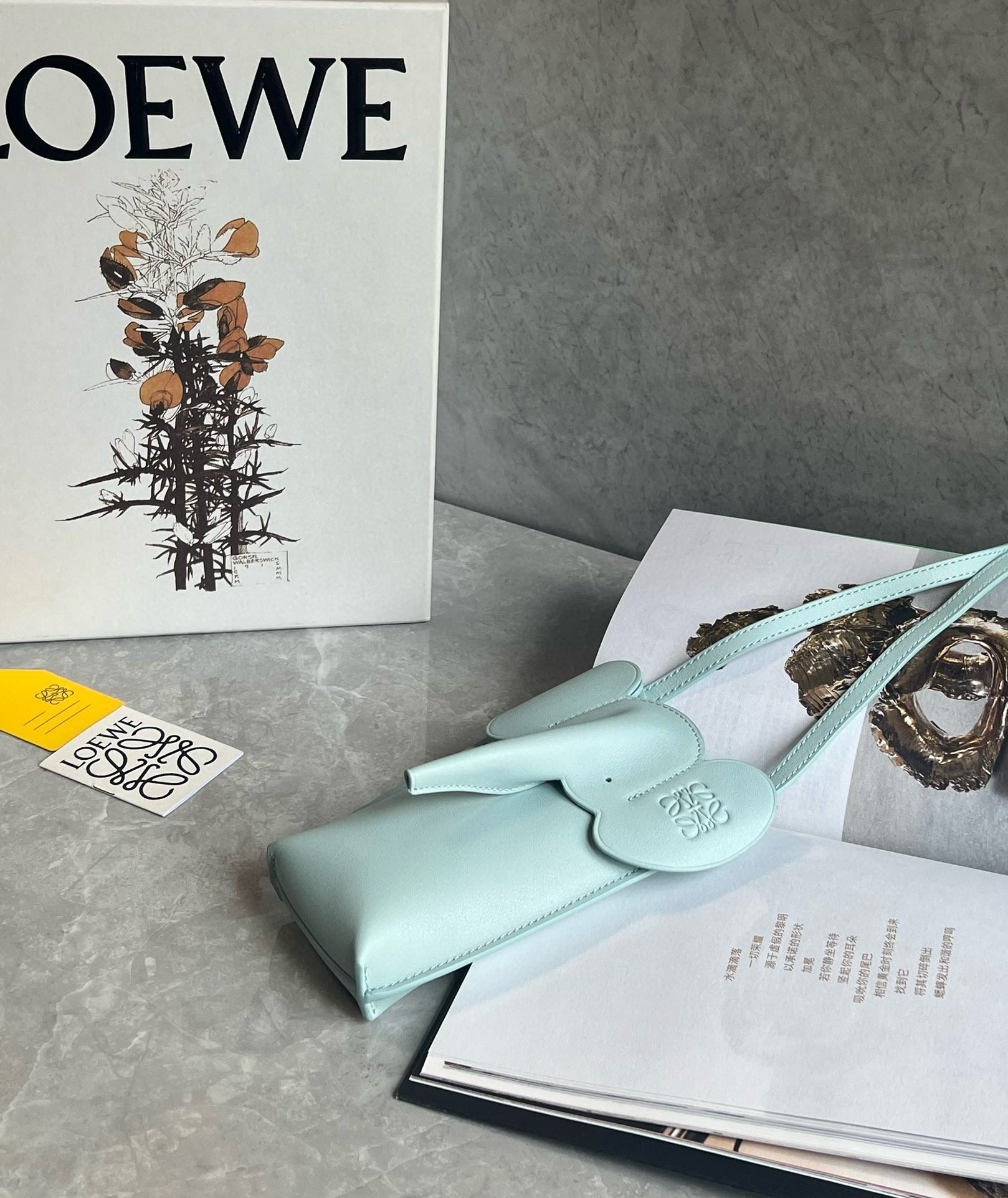 LOEW ELEPHANT POCKET BAG