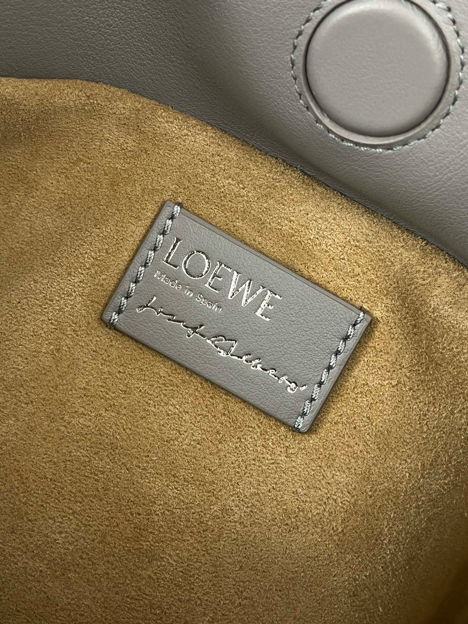 LOEW FLAMENCO MEDIUM POUCH