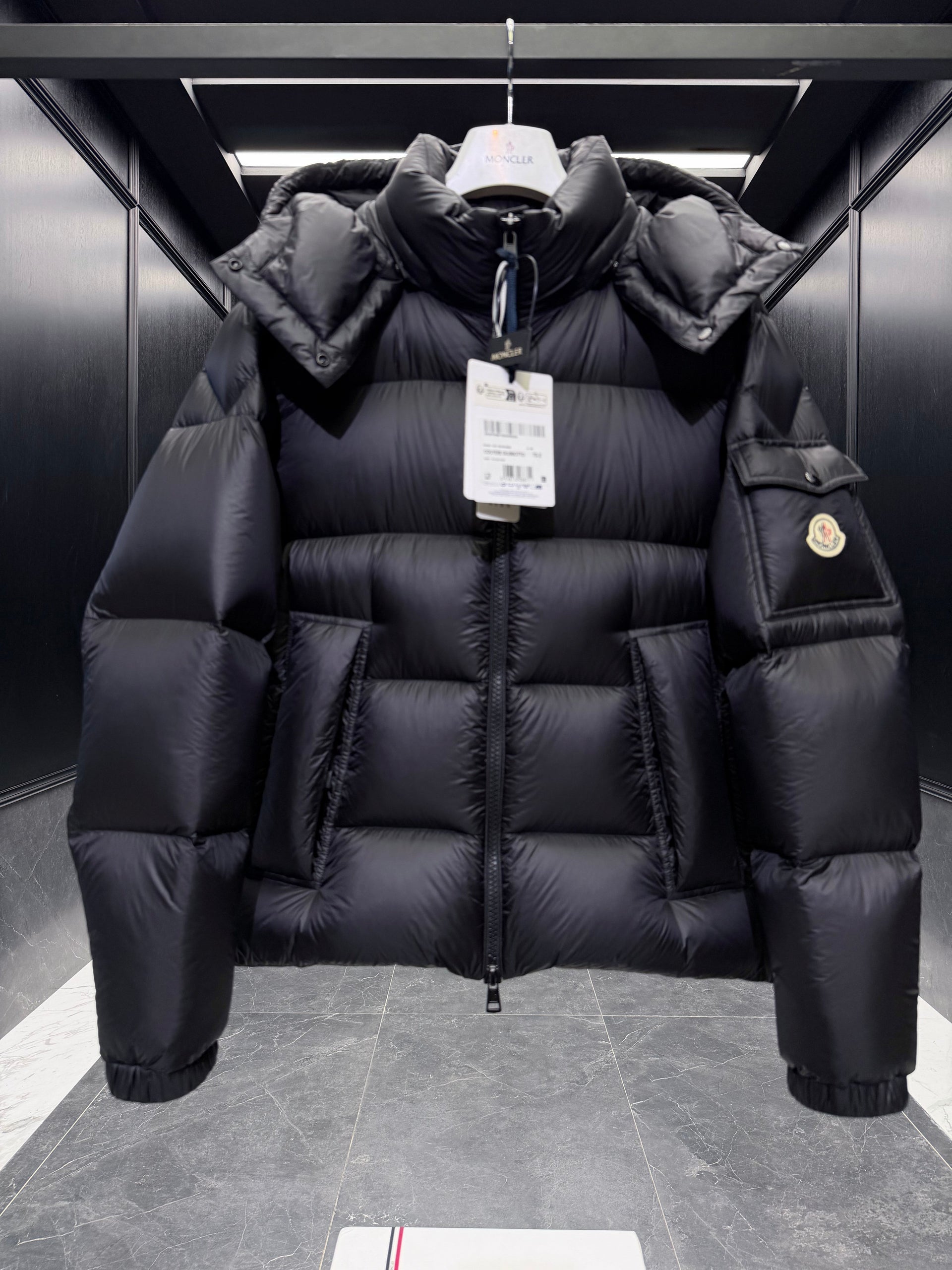 MONC COUYERE JACKET