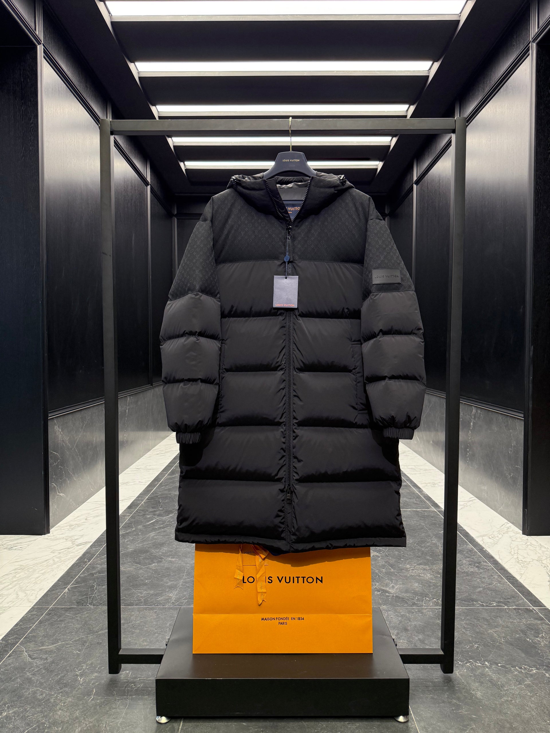 LOU COAT