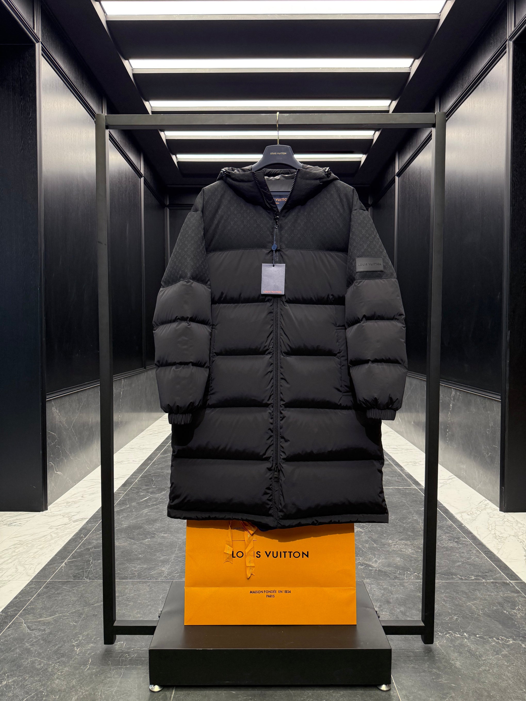LOU COAT