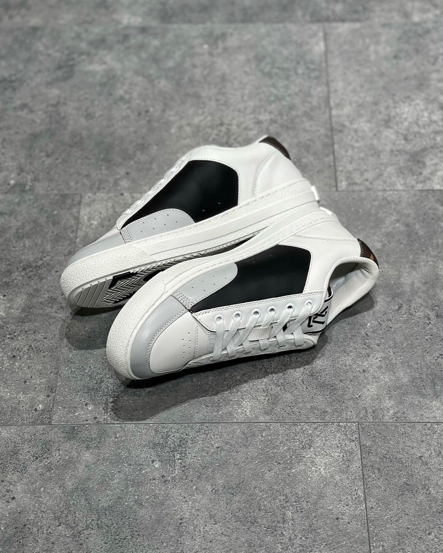 LOU TRAINERS