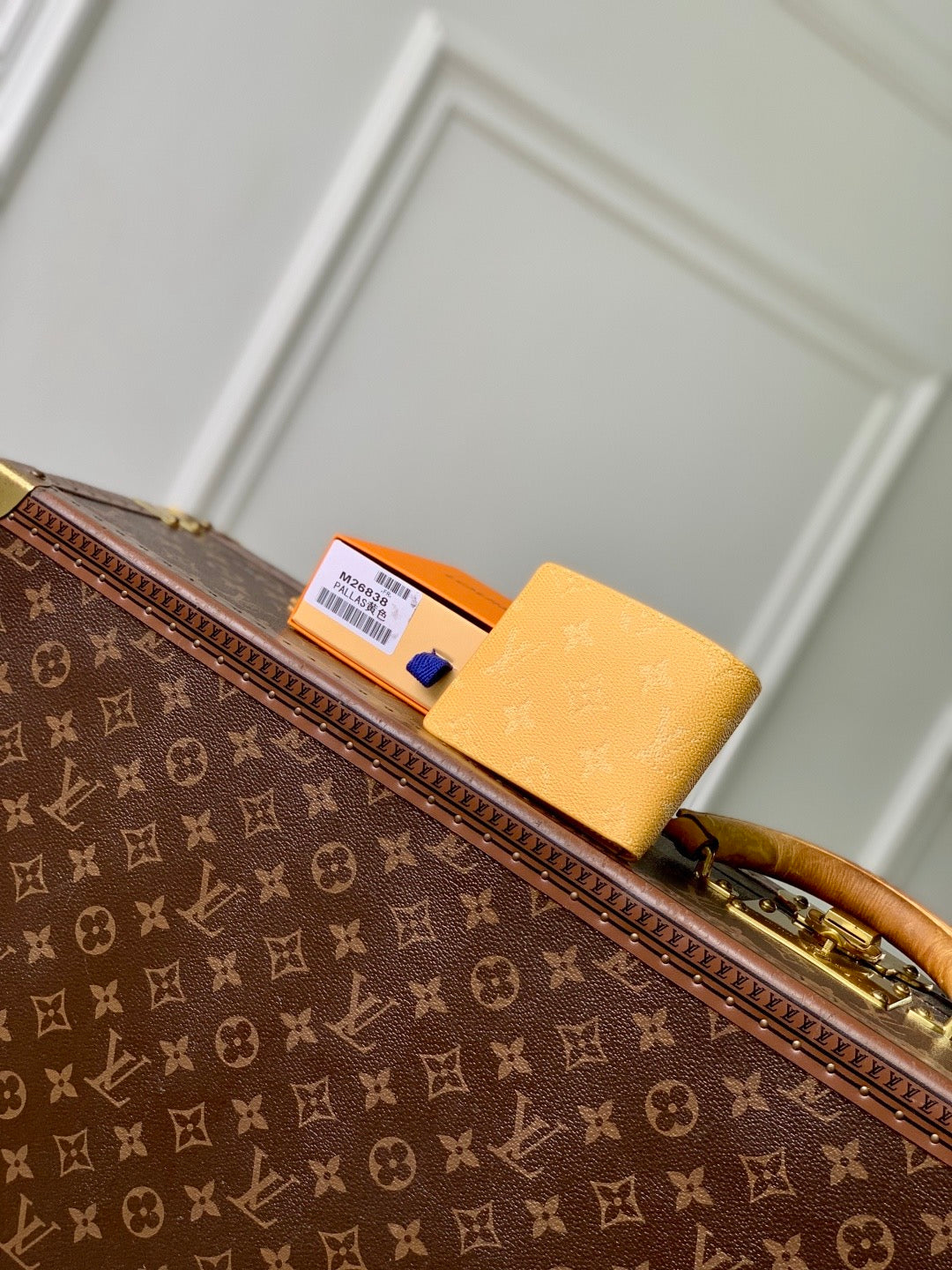 LOU SLENDER WALLET