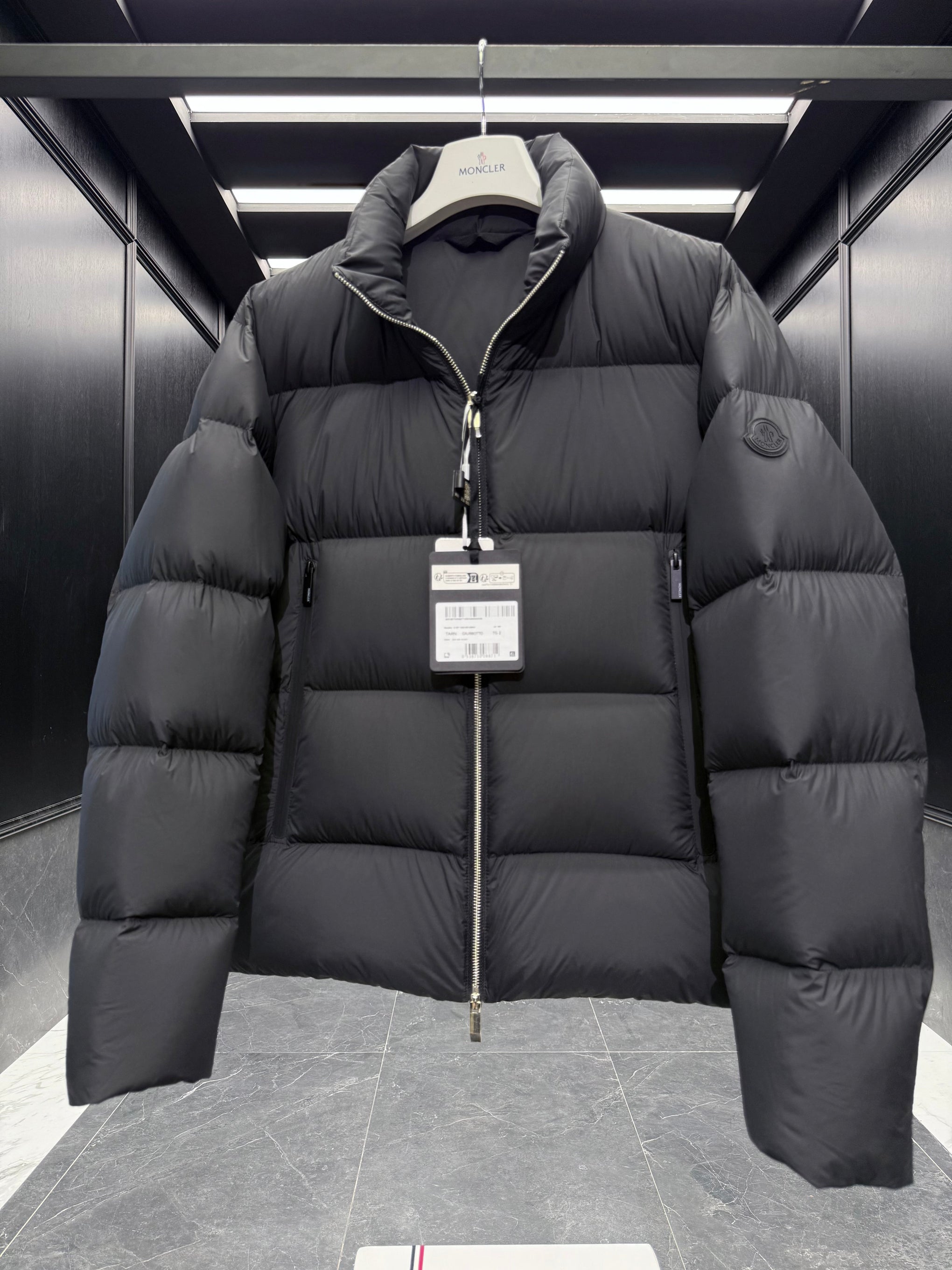 MONC TARN JACKET