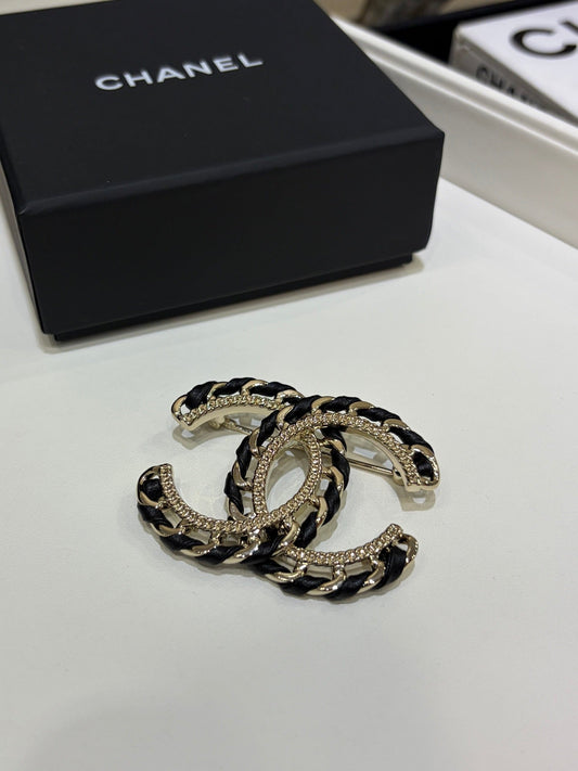 CC BROOCHE