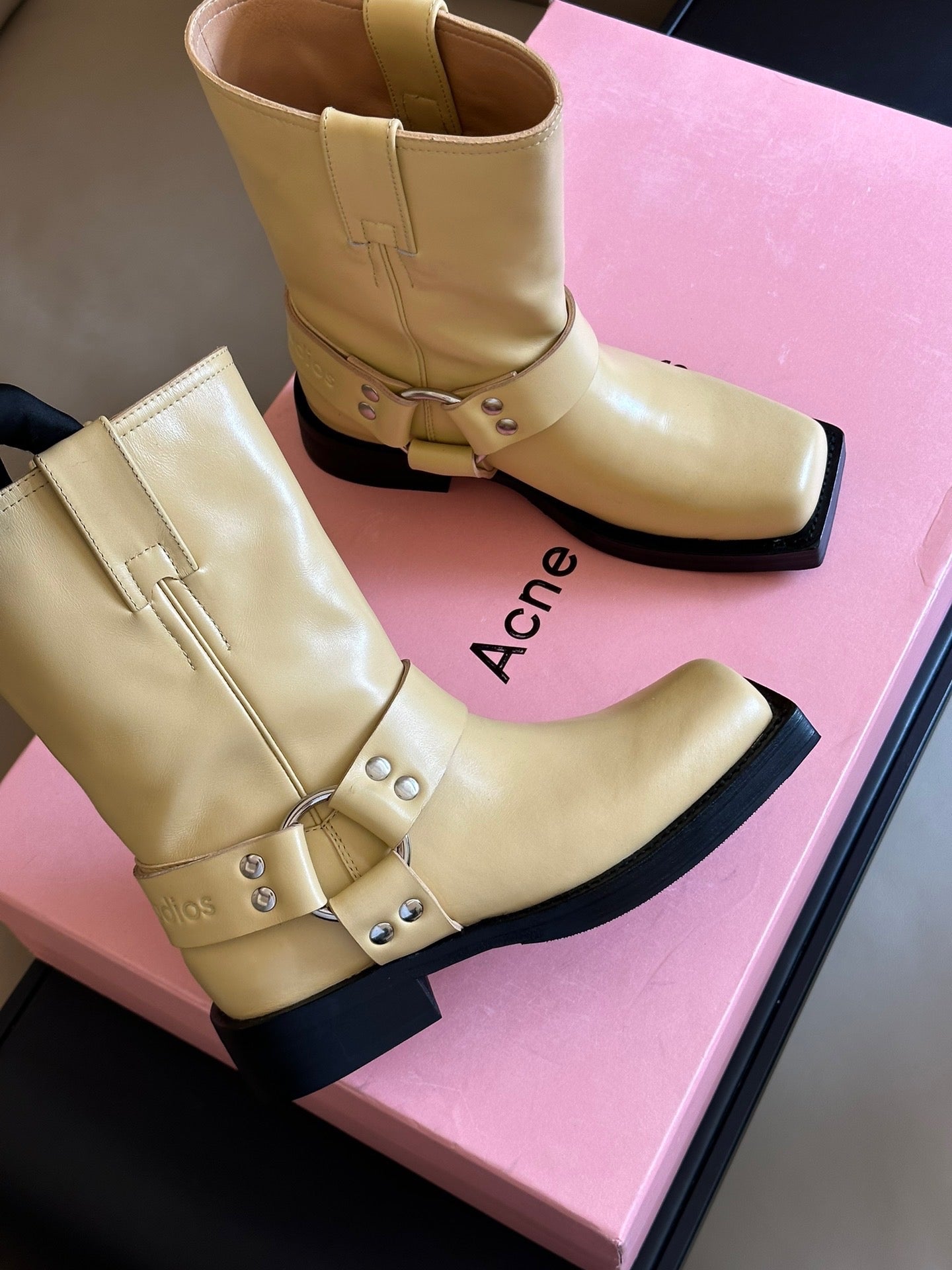 ACNE BOOTS