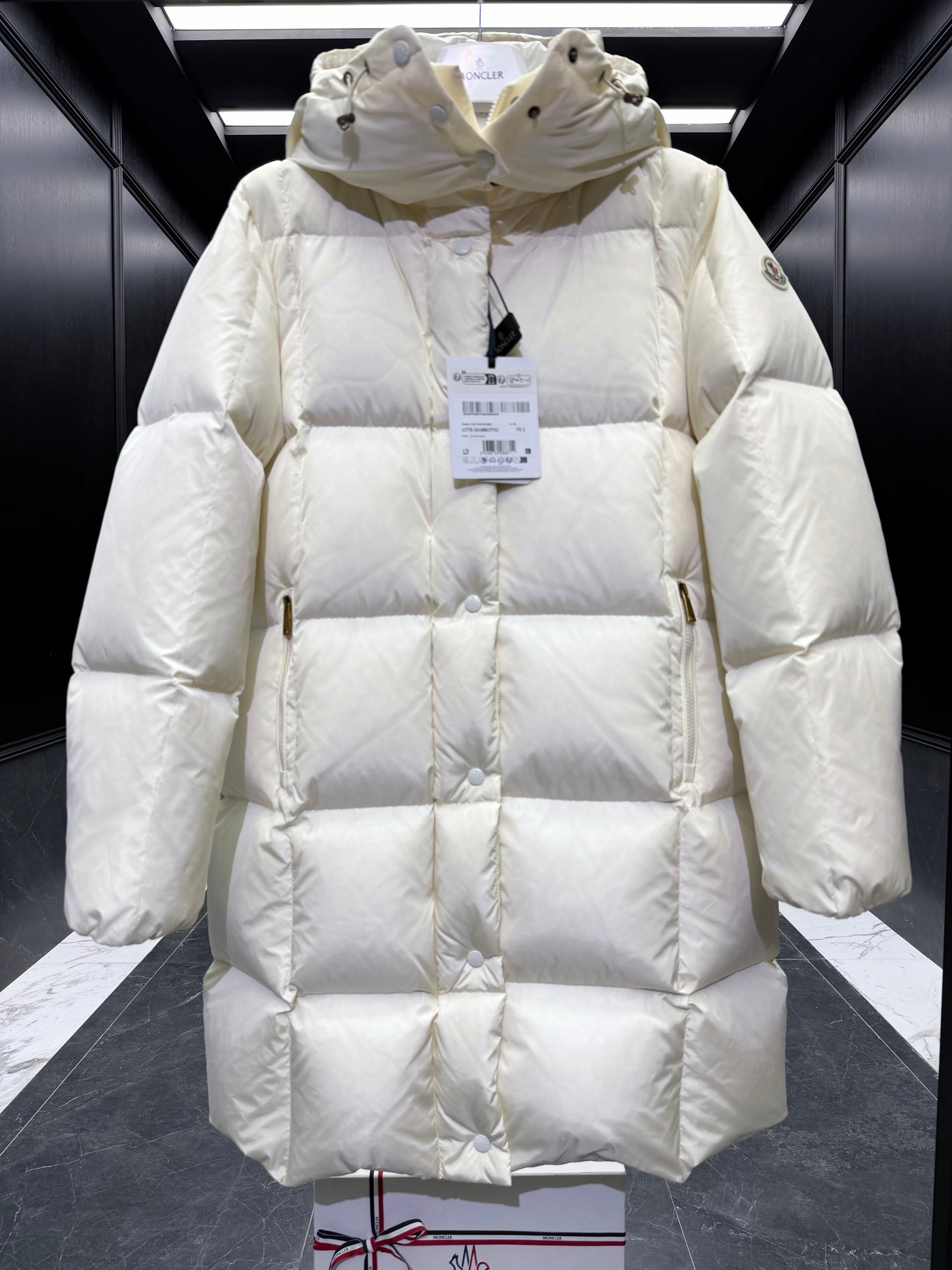 MONC LITTE COAT