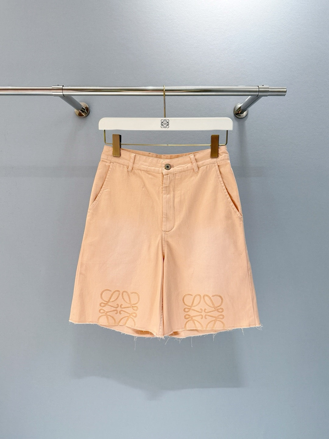 LOEW SHORT