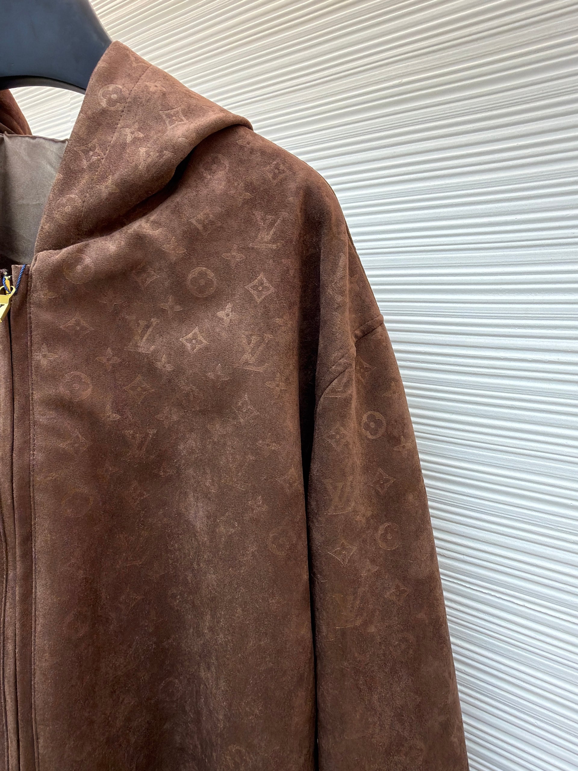 LOU JACKET