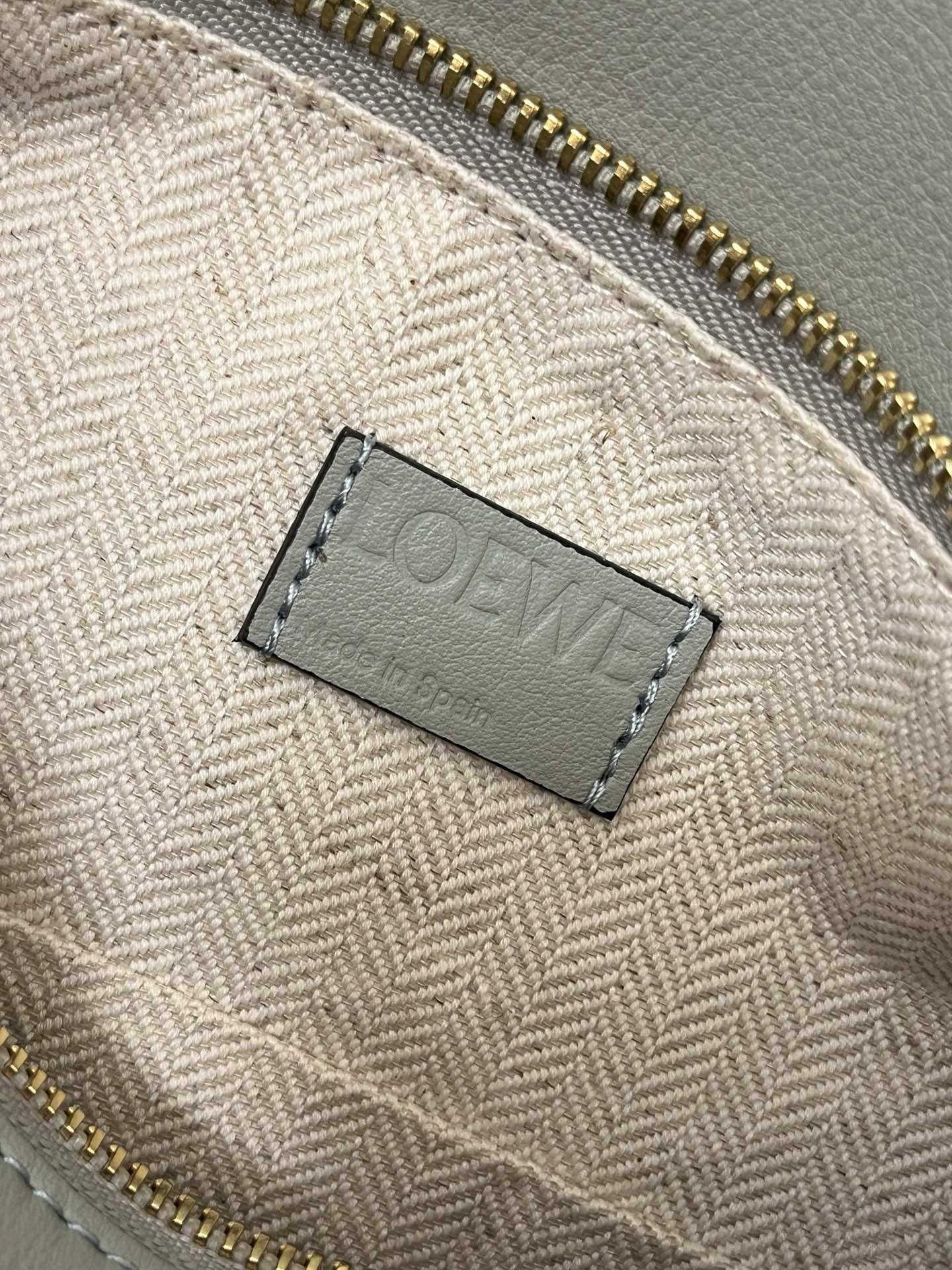 LOEW SMALL PUZZLE BAG