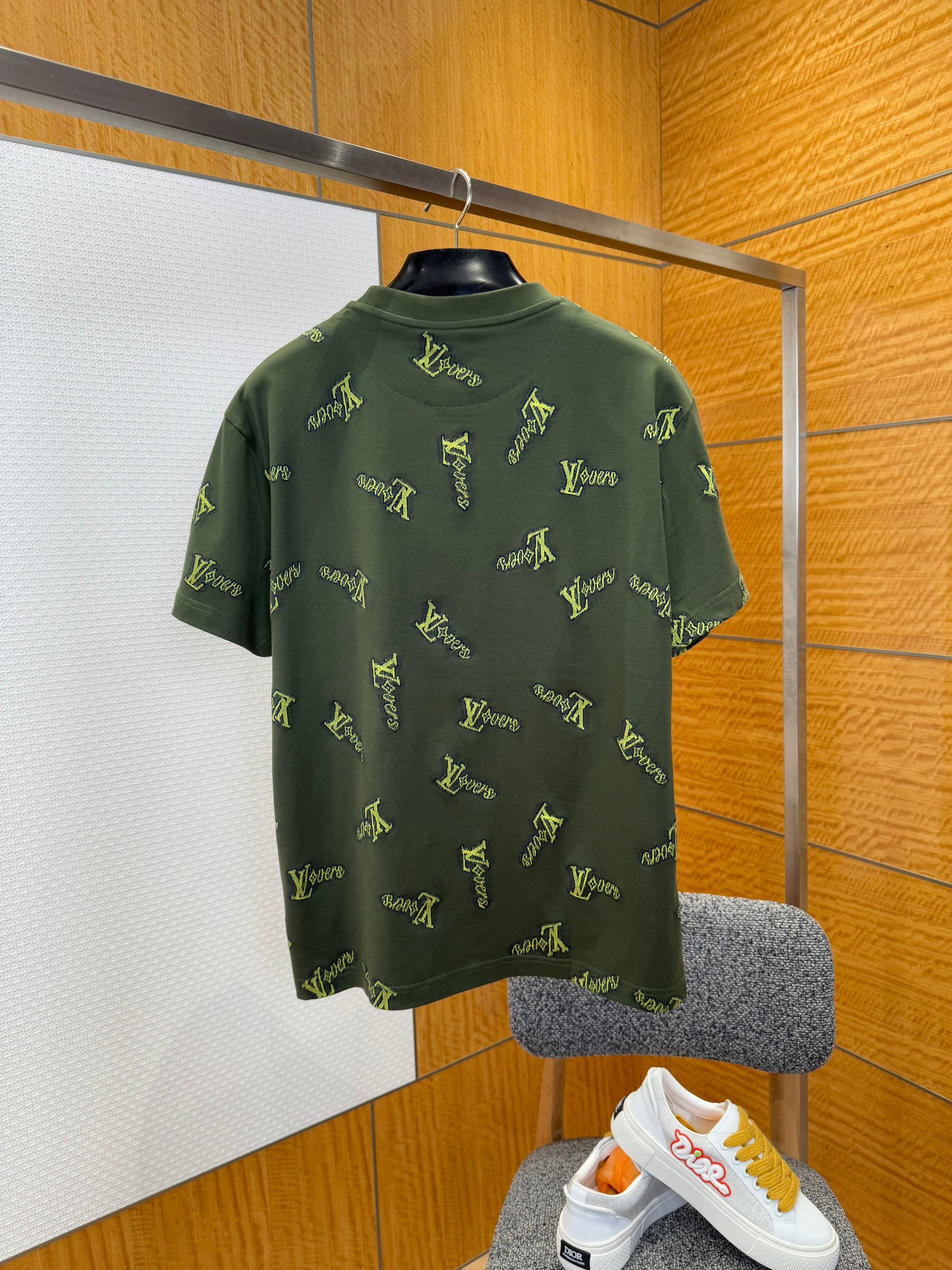 LOU T-SHIRT