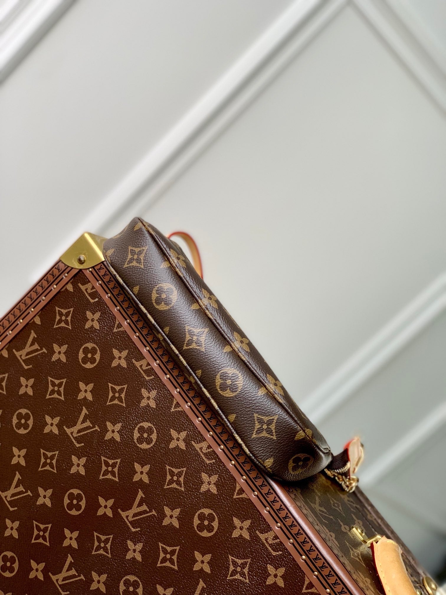 LOU POCHETTE ACCESSORIES