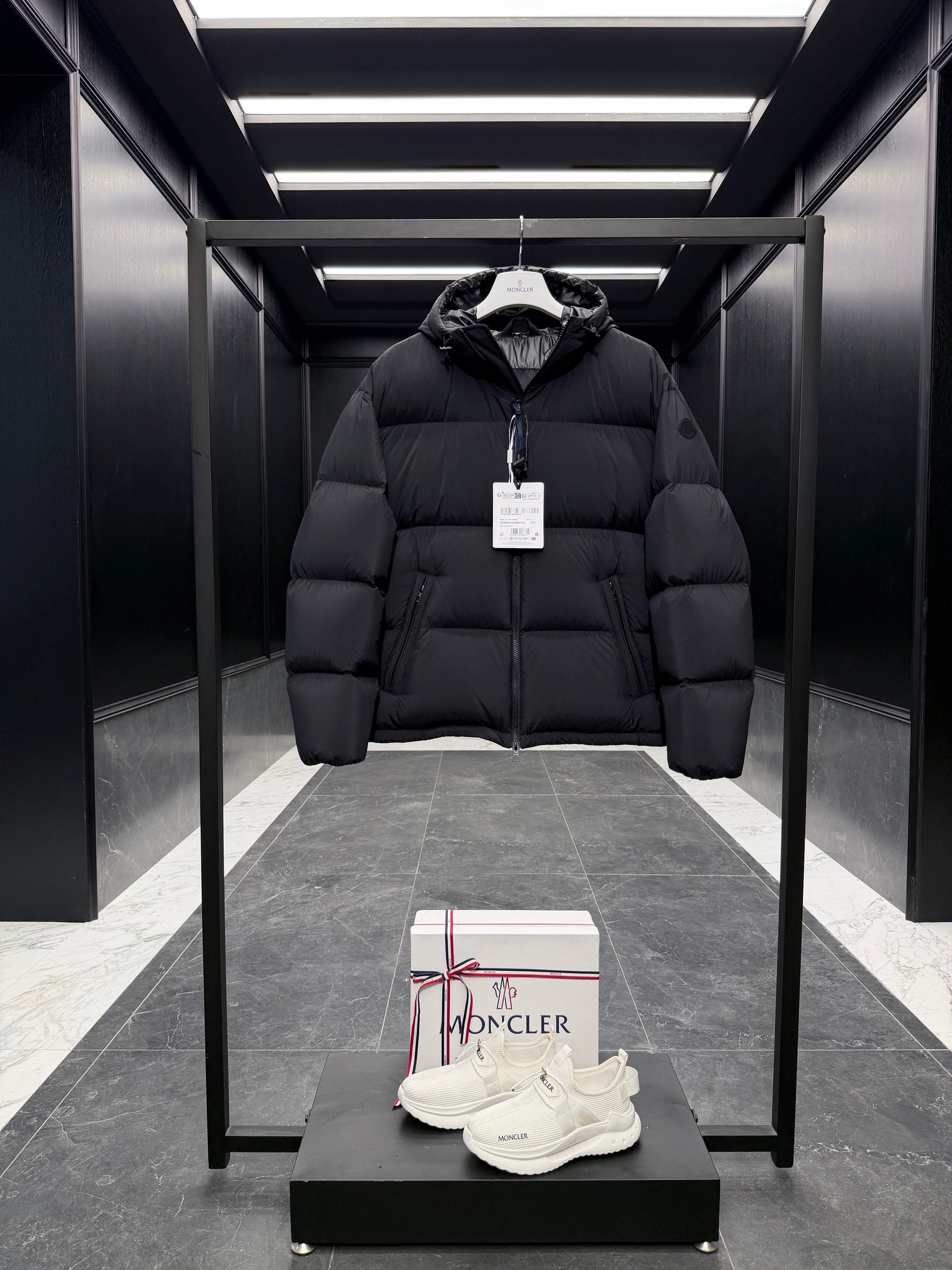 MONC MERIERA JACKET