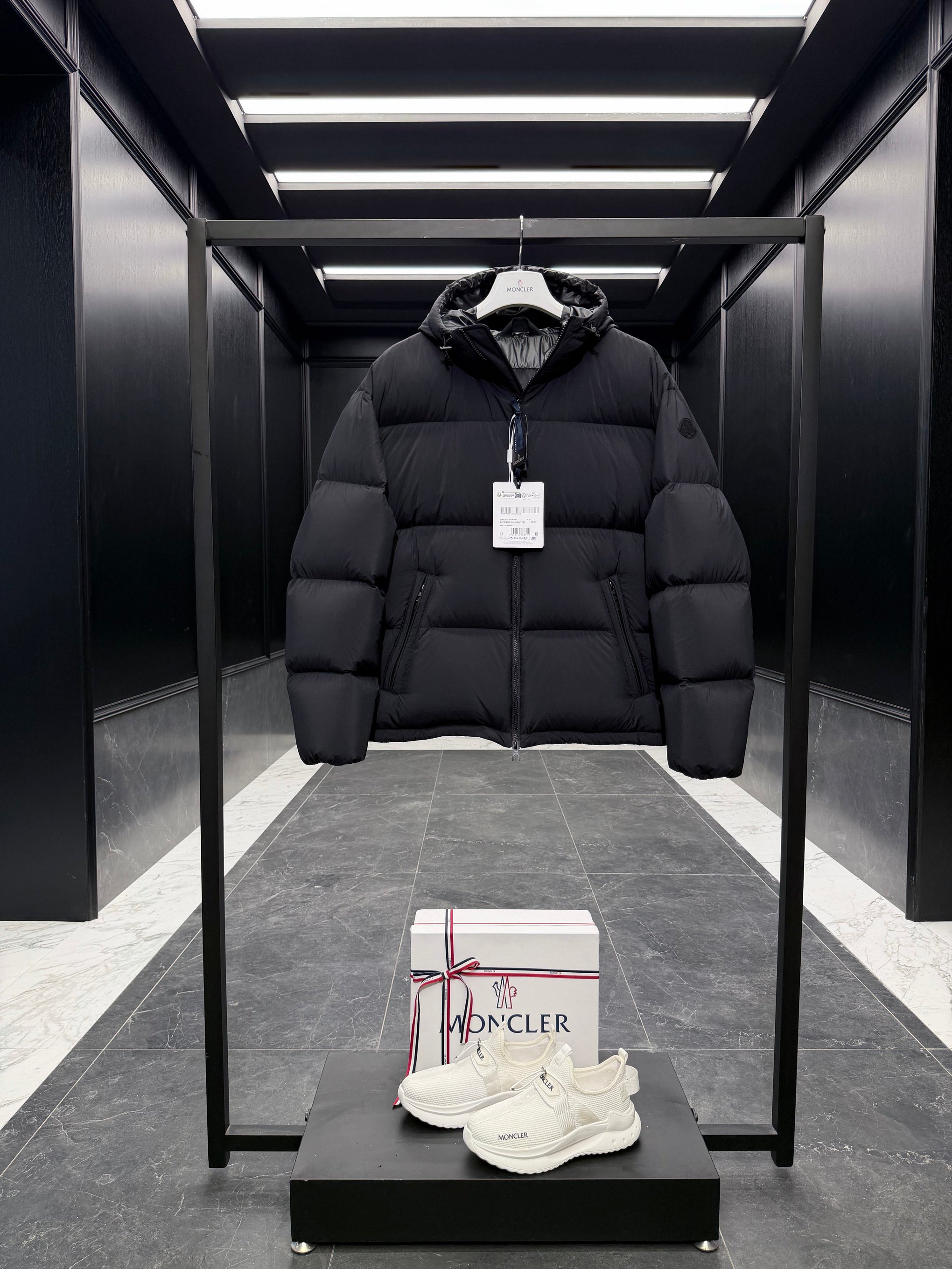 MONC MERIERA JACKET