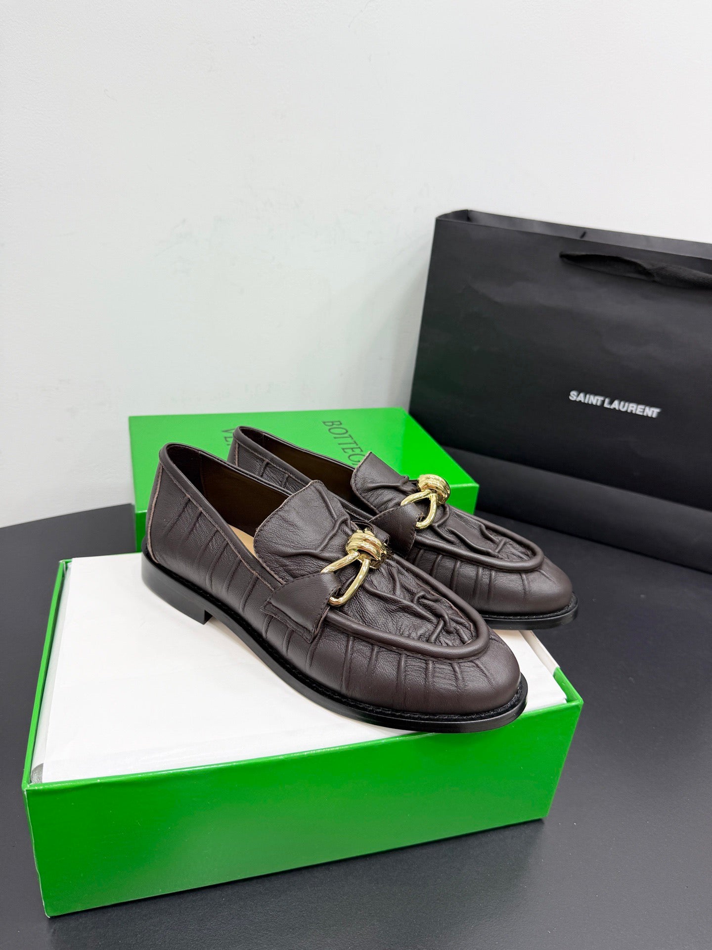BOTT V LOAFERS